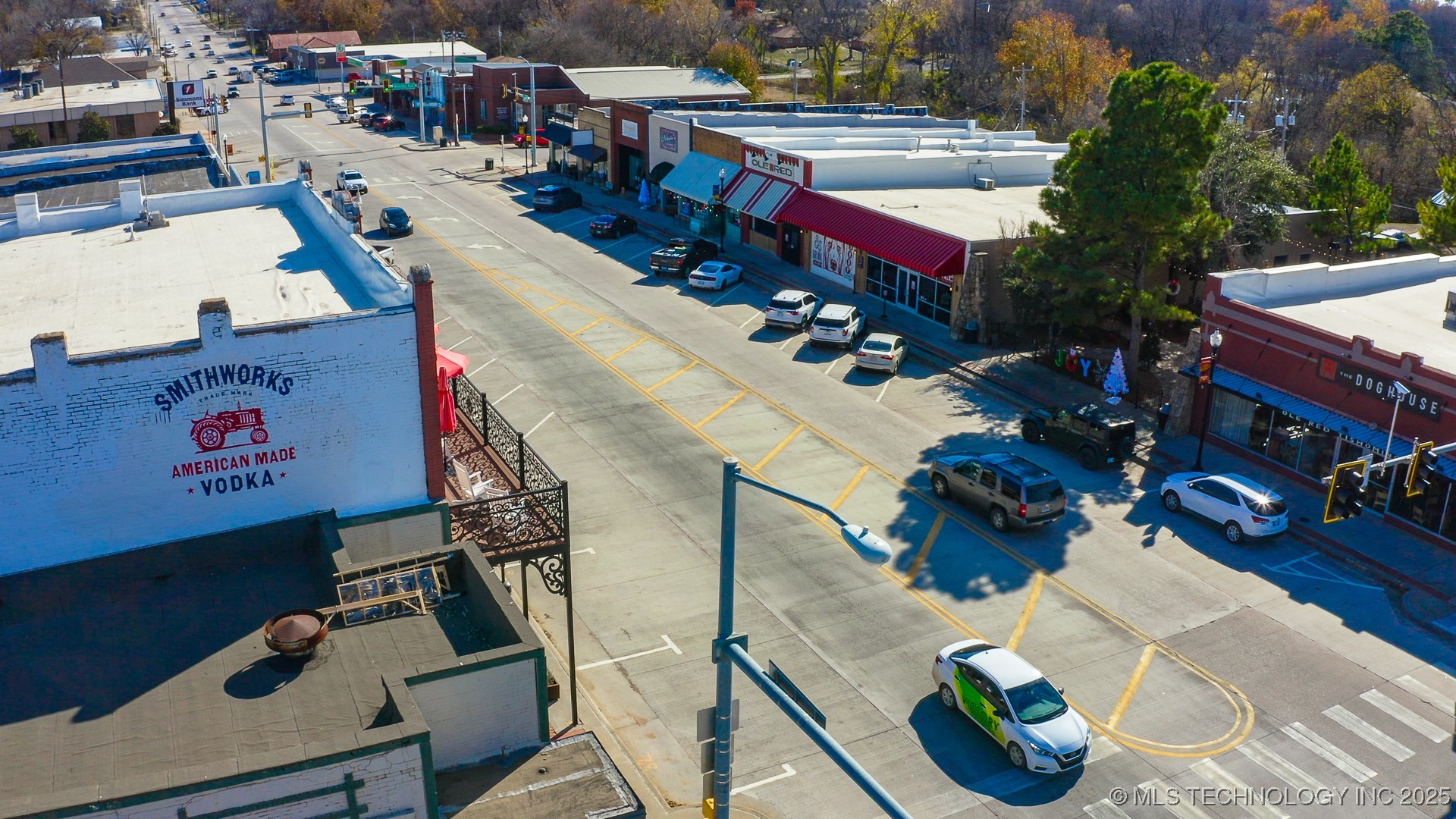 221 W Main Property Photo 48