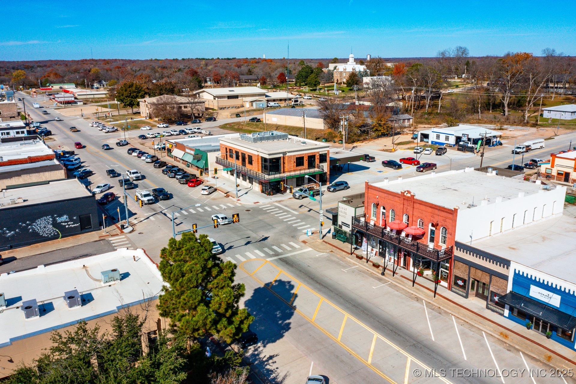 221 W Main Property Photo 49