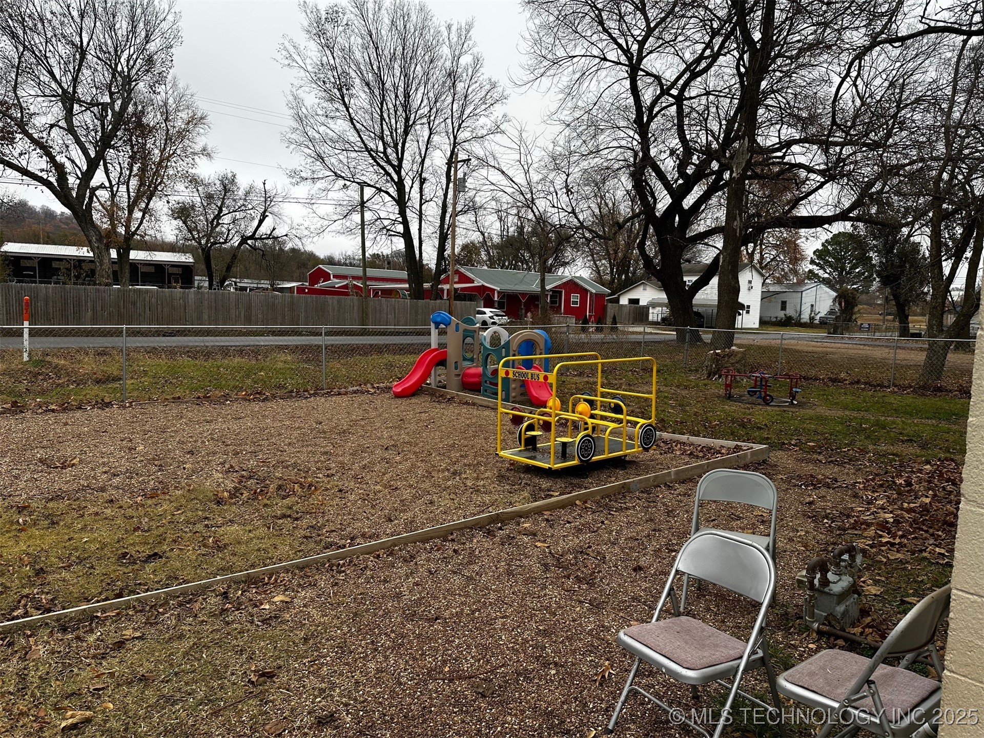 401 S 2nd Street Property Photo 22