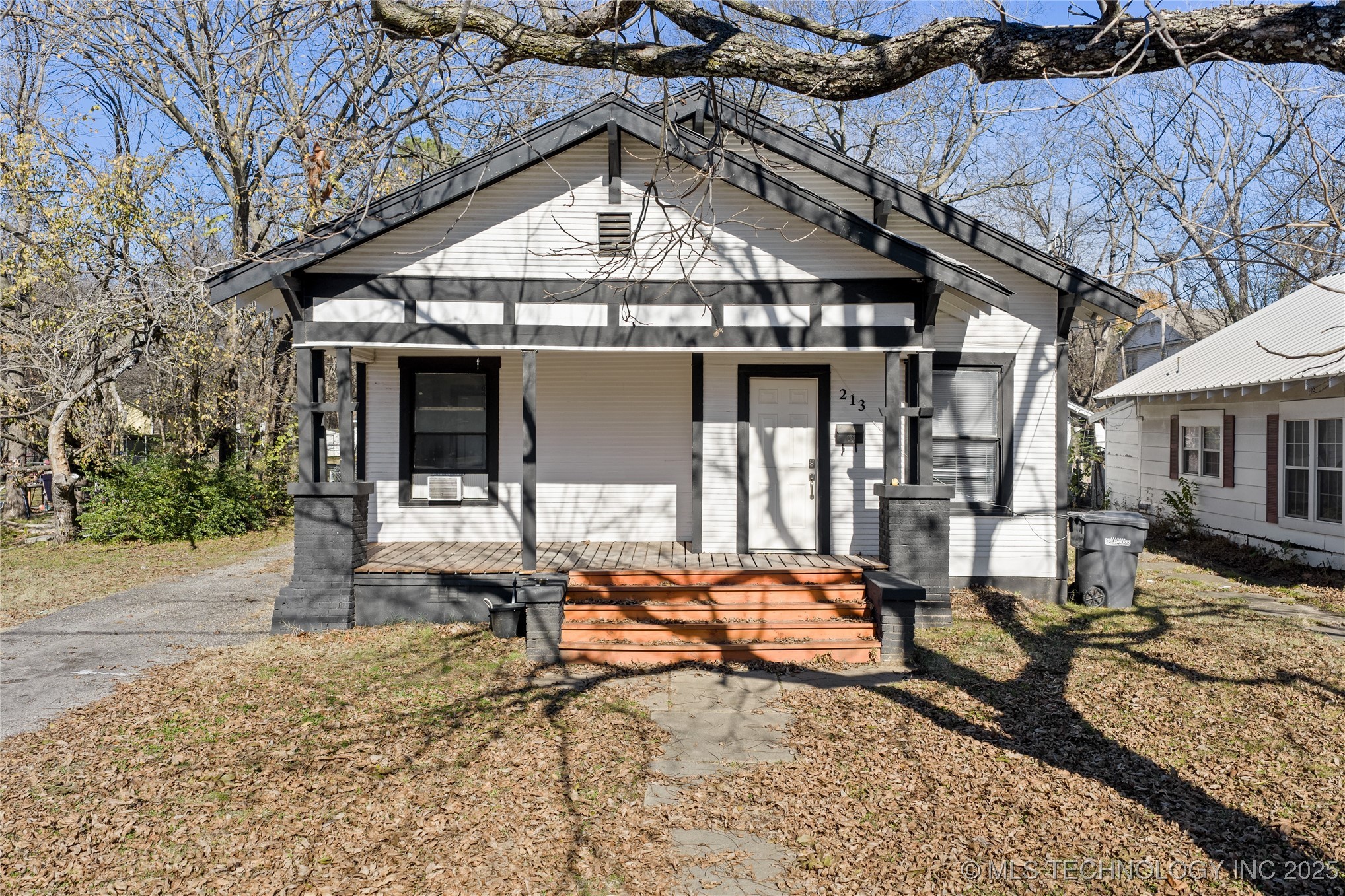 213 6th Avenue Nw Property Photo 1