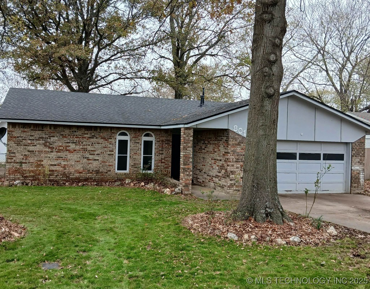 801 N Washington Avenue Property Photo 1