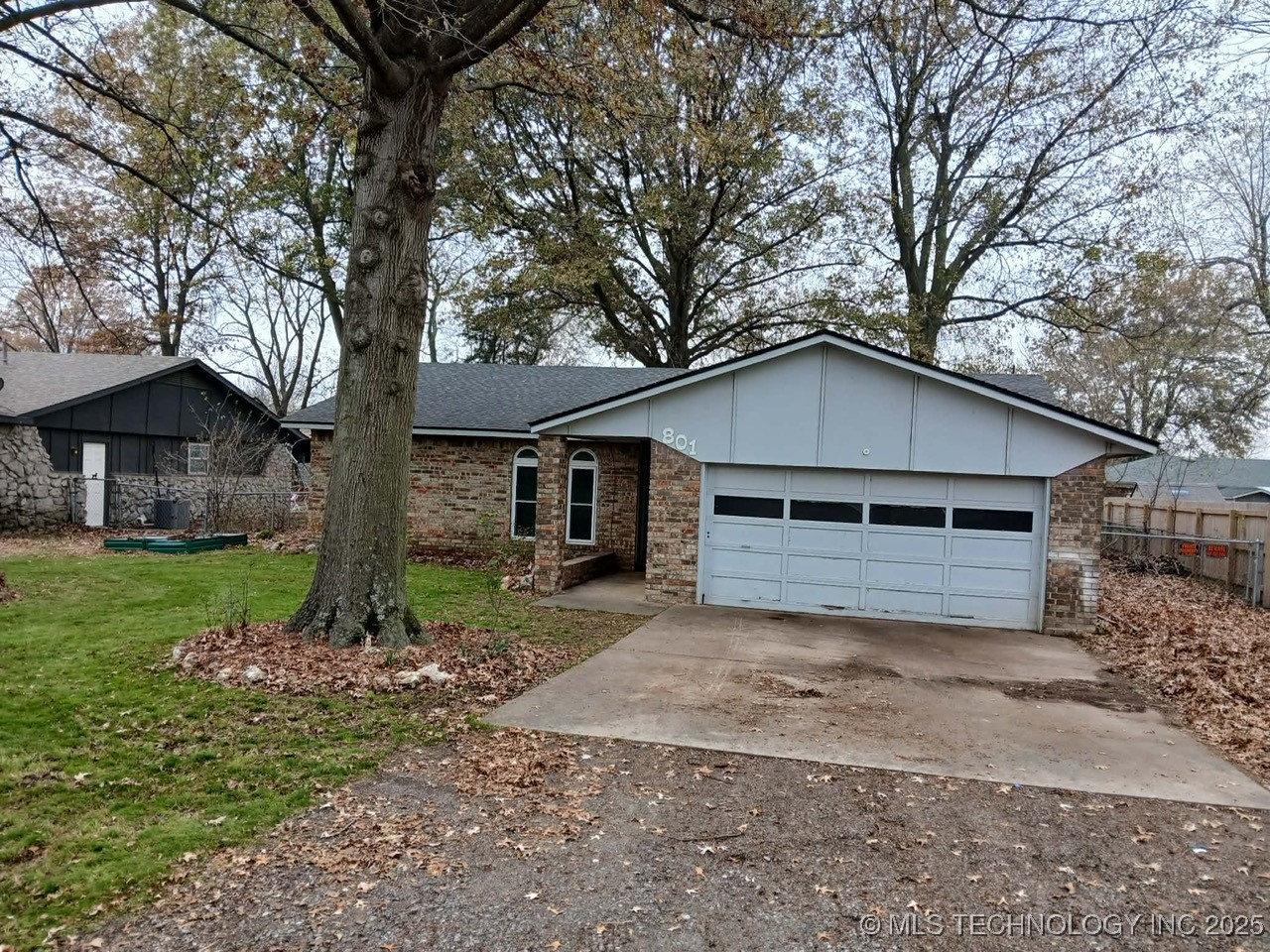 801 N Washington Avenue Property Photo 2