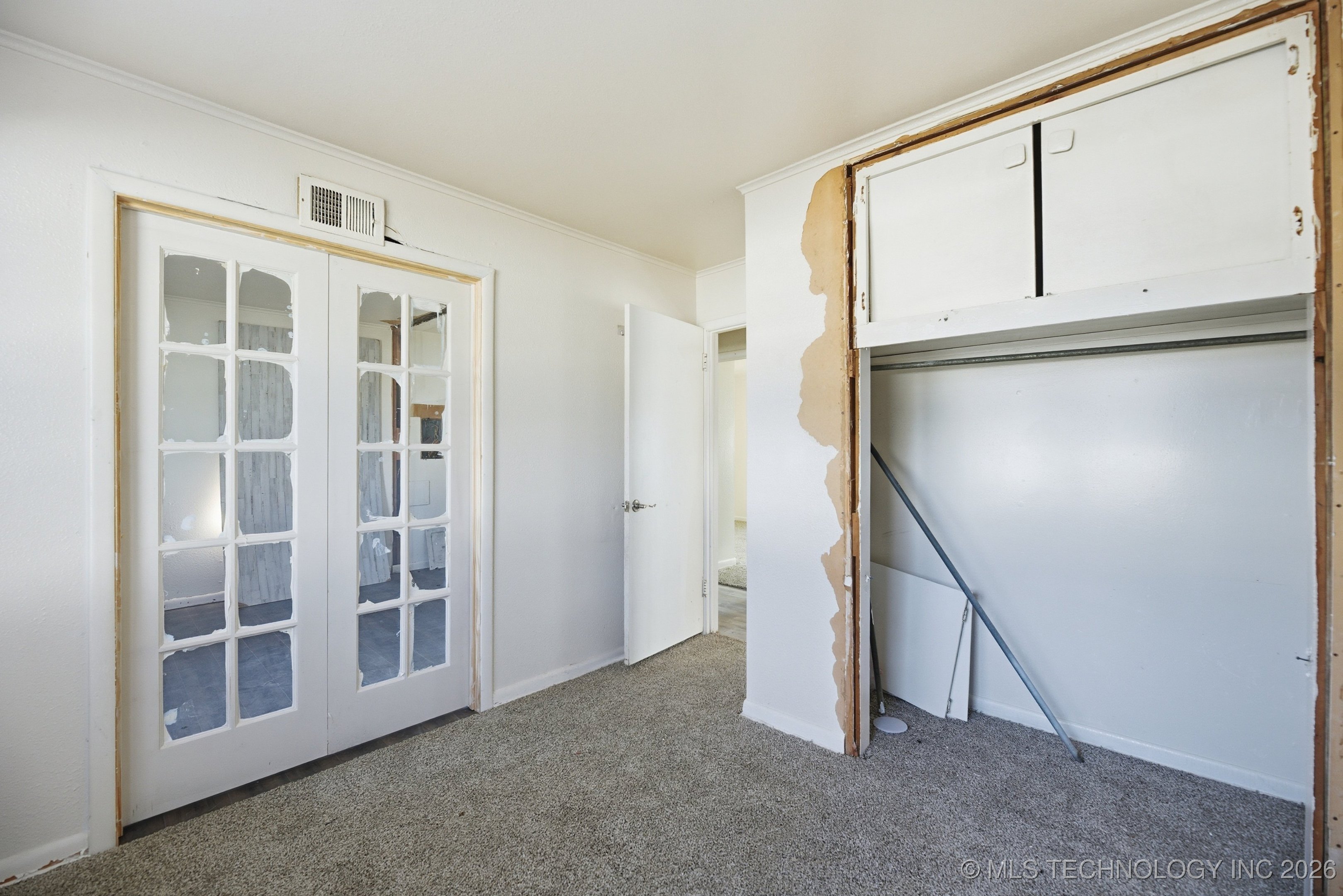 111 E 26th Place North Property Photo 13