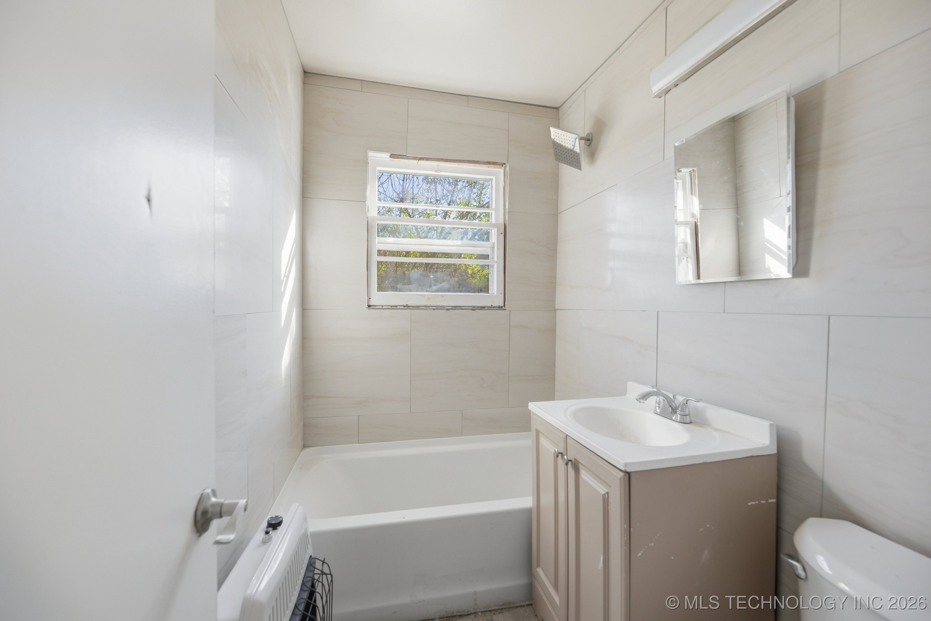 111 E 26th Place North Property Photo 15