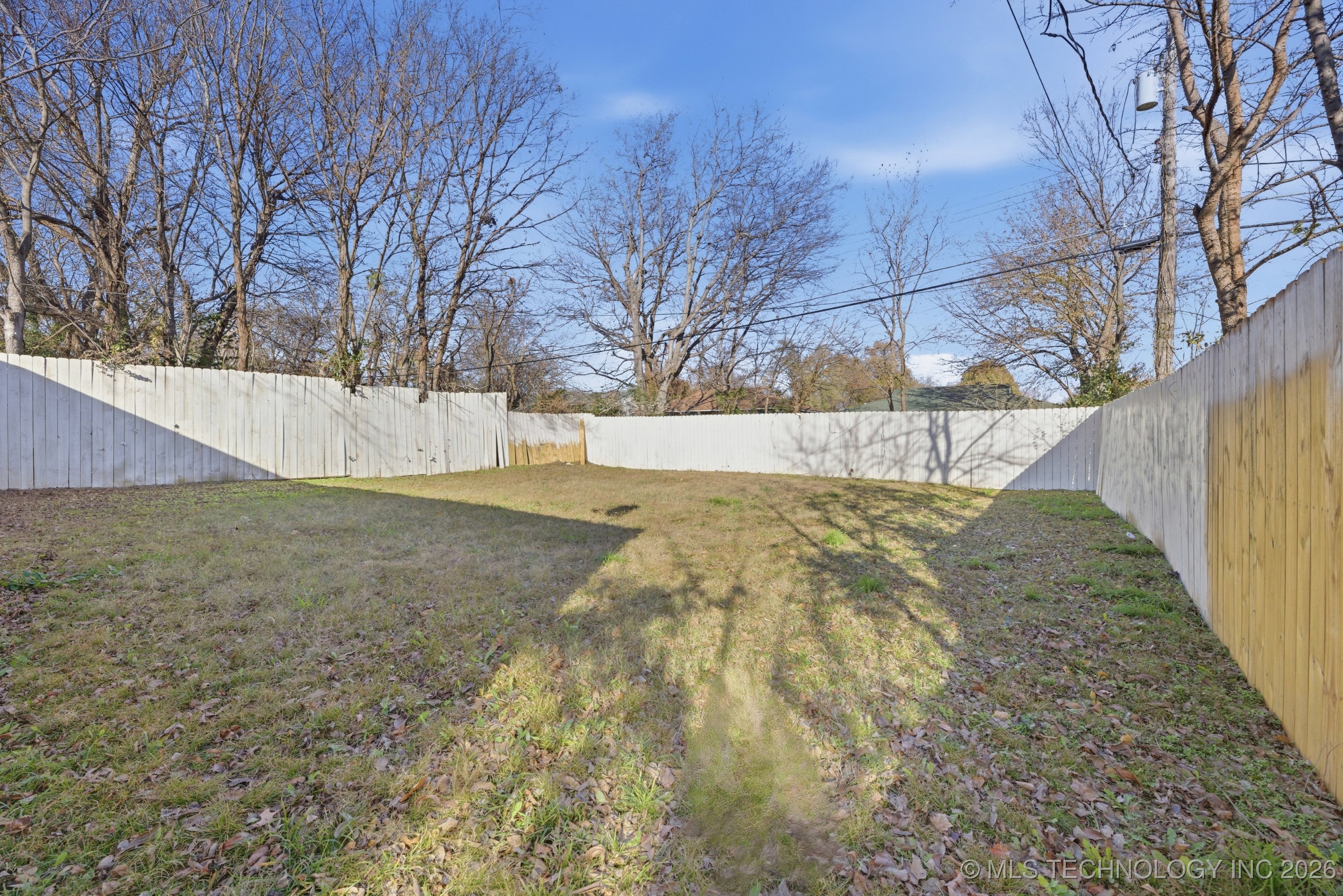 111 E 26th Place North Property Photo 18