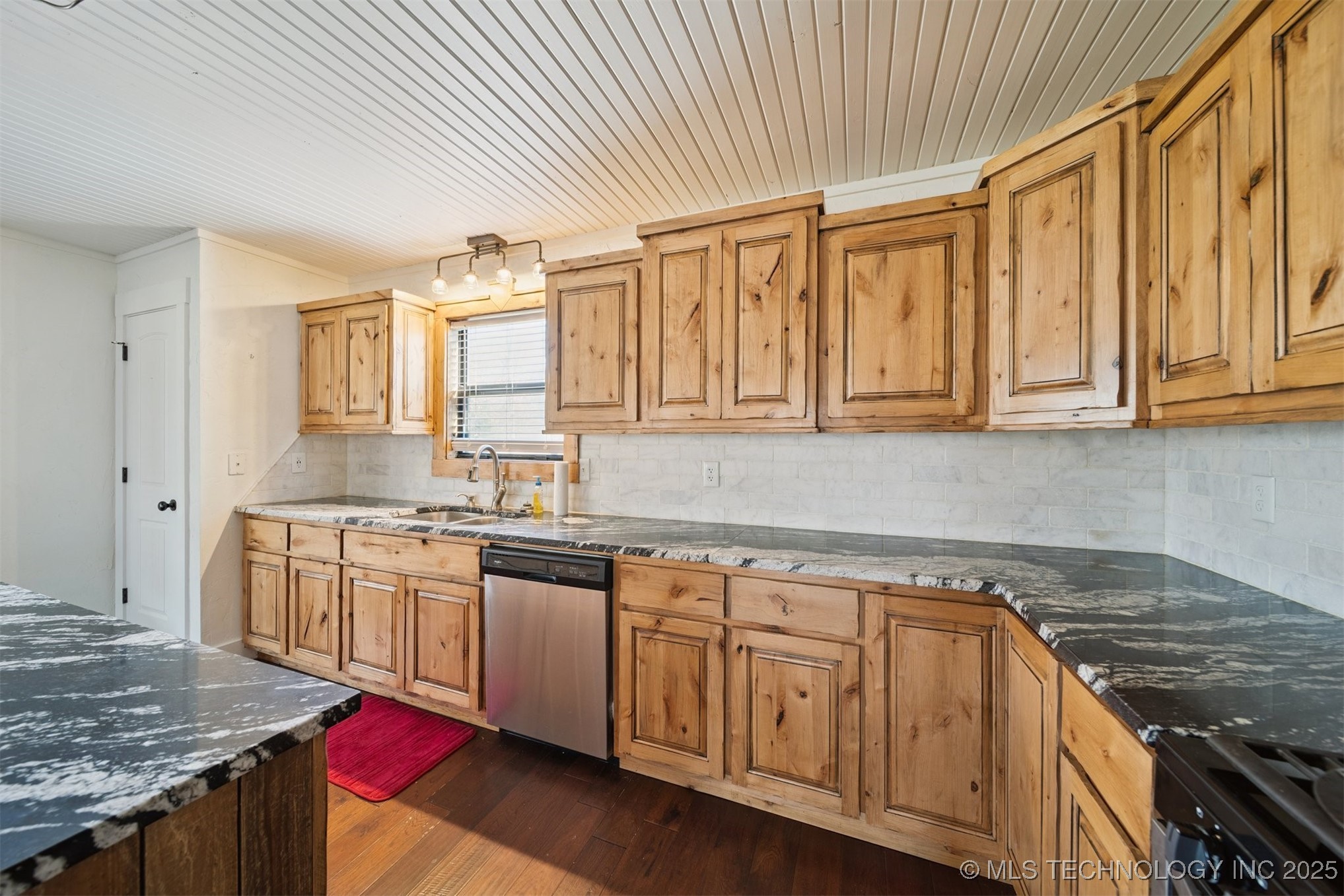 290 E 483 Road Property Photo 16