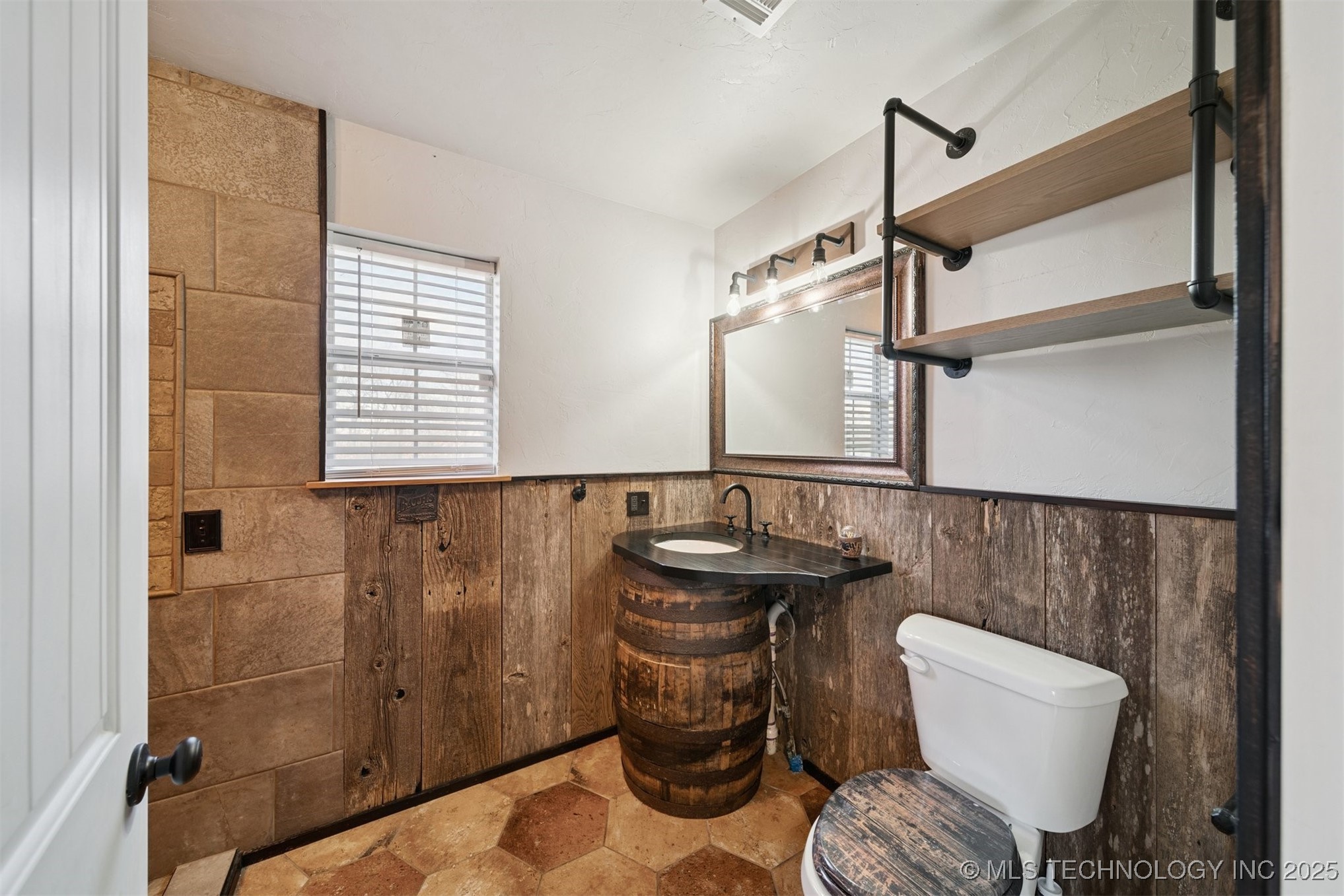 290 E 483 Road Property Photo 31