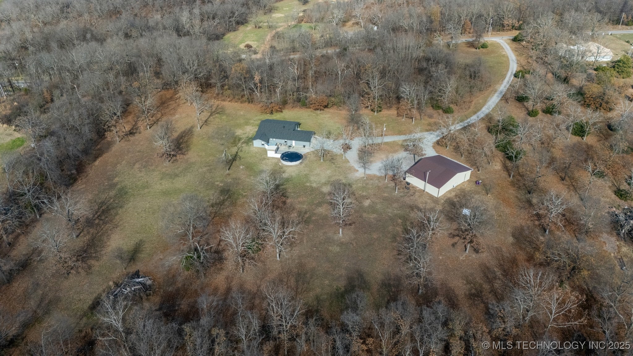 290 E 483 Road Property Photo 44