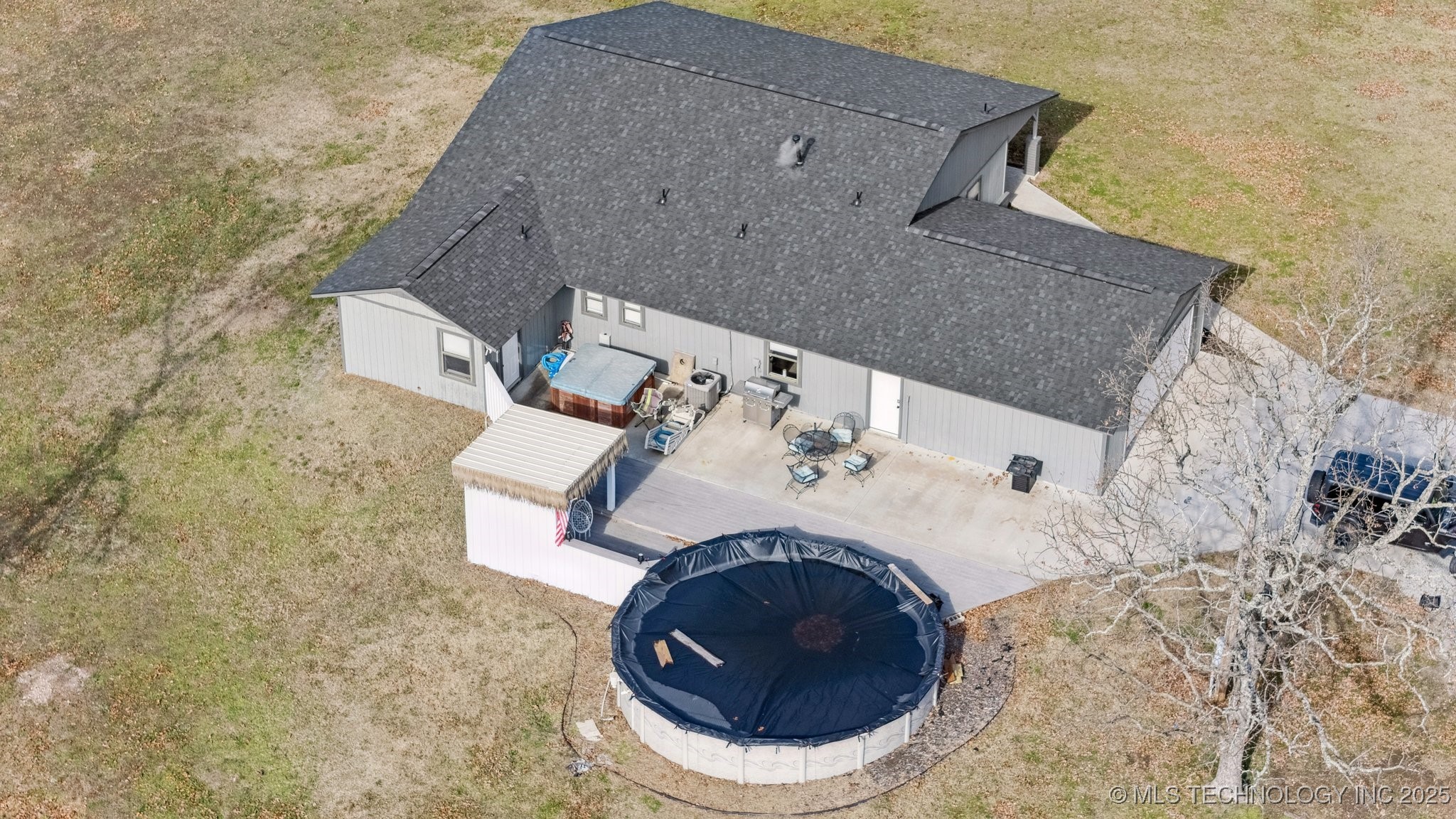 290 E 483 Road Property Photo 46