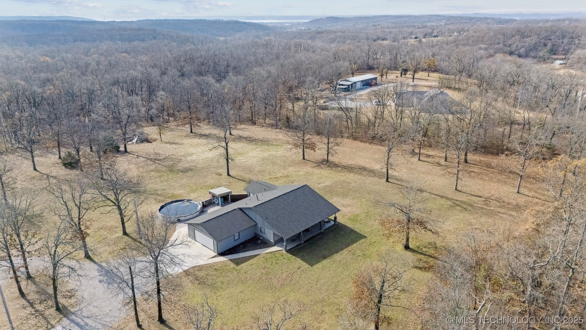 290 E 483 Road Property Photo 49