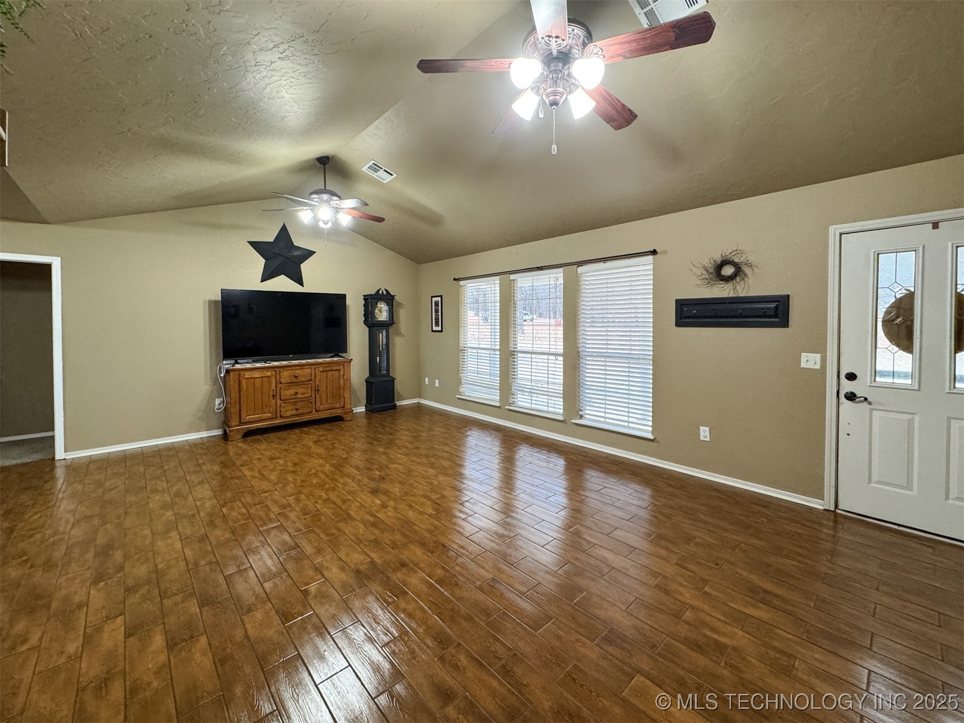 26204 S 532 Road Property Photo 7