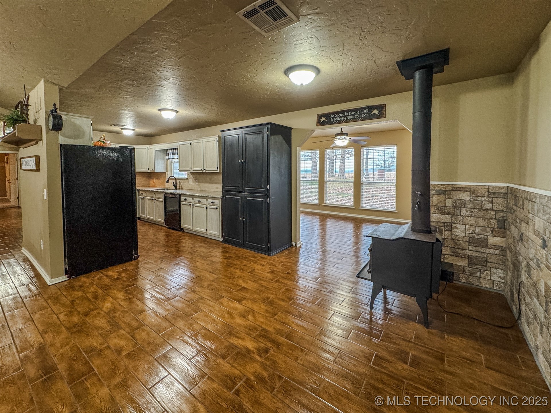 26204 S 532 Road Property Photo 11