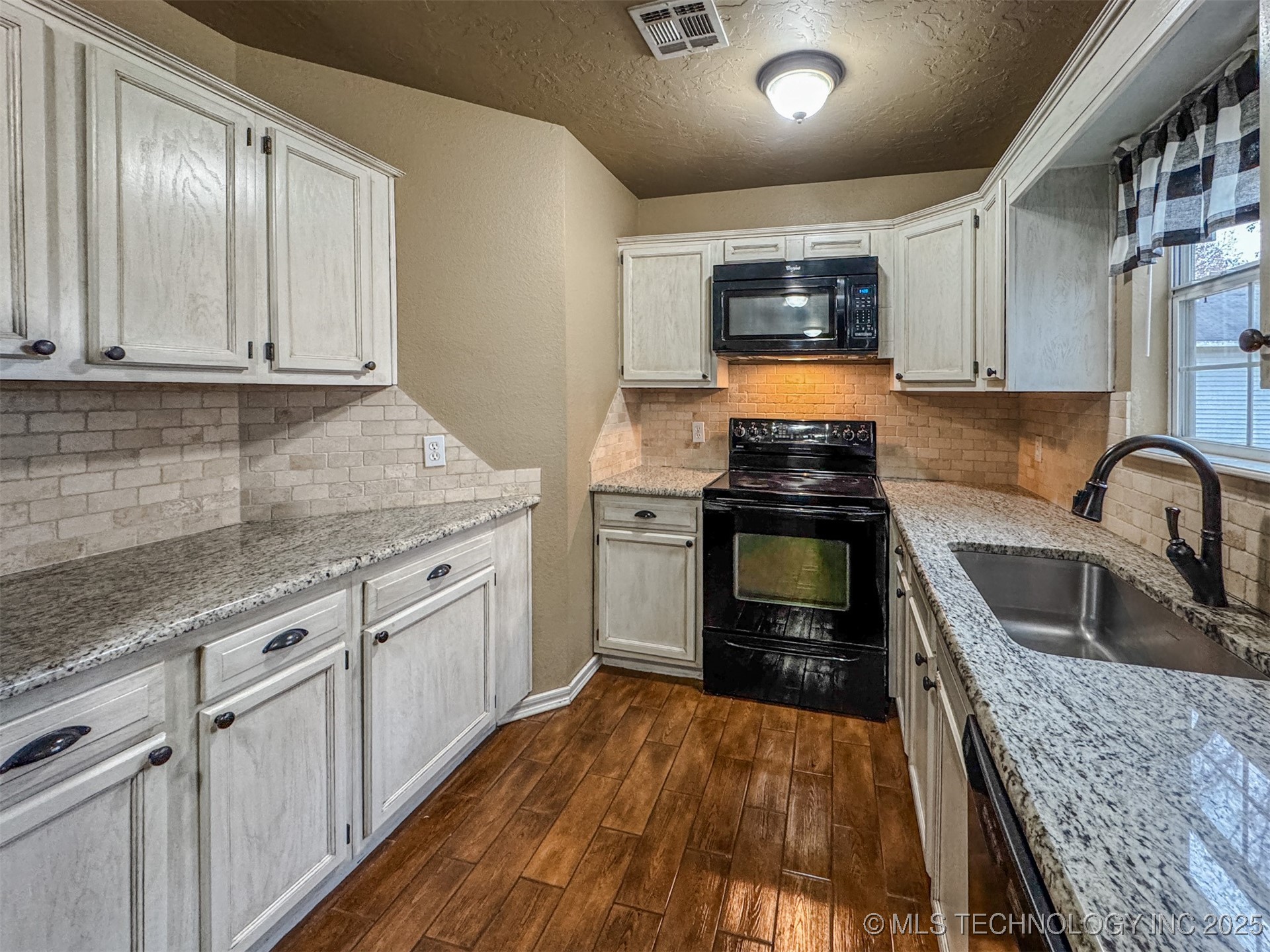 26204 S 532 Road Property Photo 16