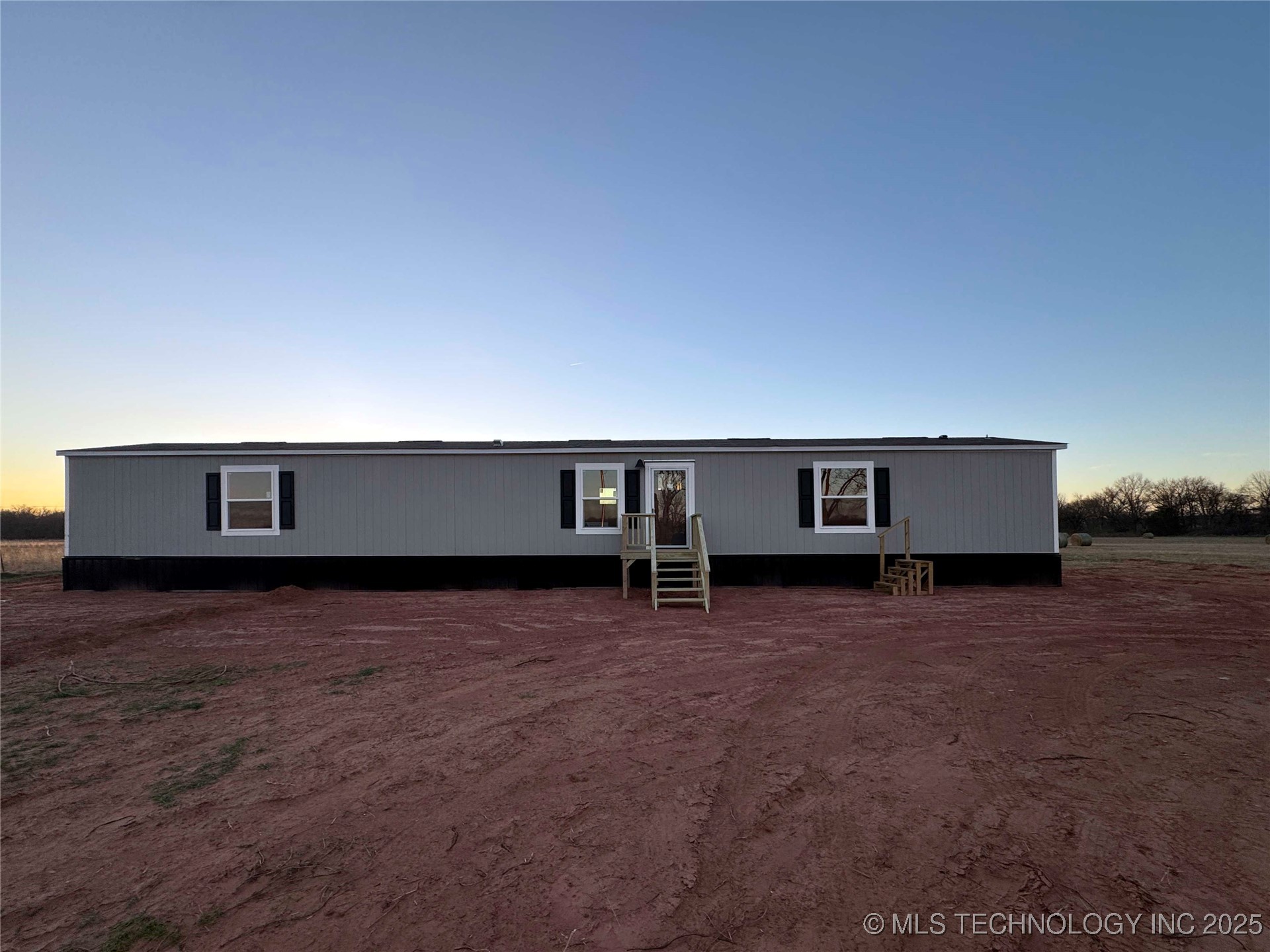 840151 S 3450 Road Property Photo 5