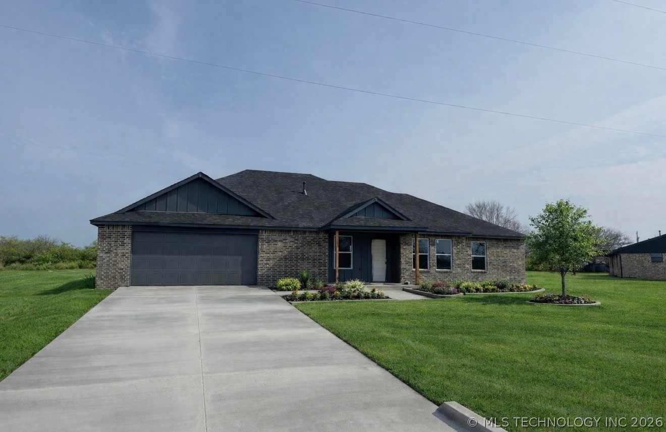 11331 N 123rd Avenue E Property Photo 1