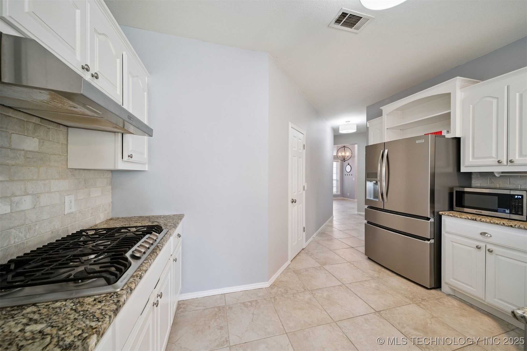 4213 S Redwood Avenue Property Photo 14