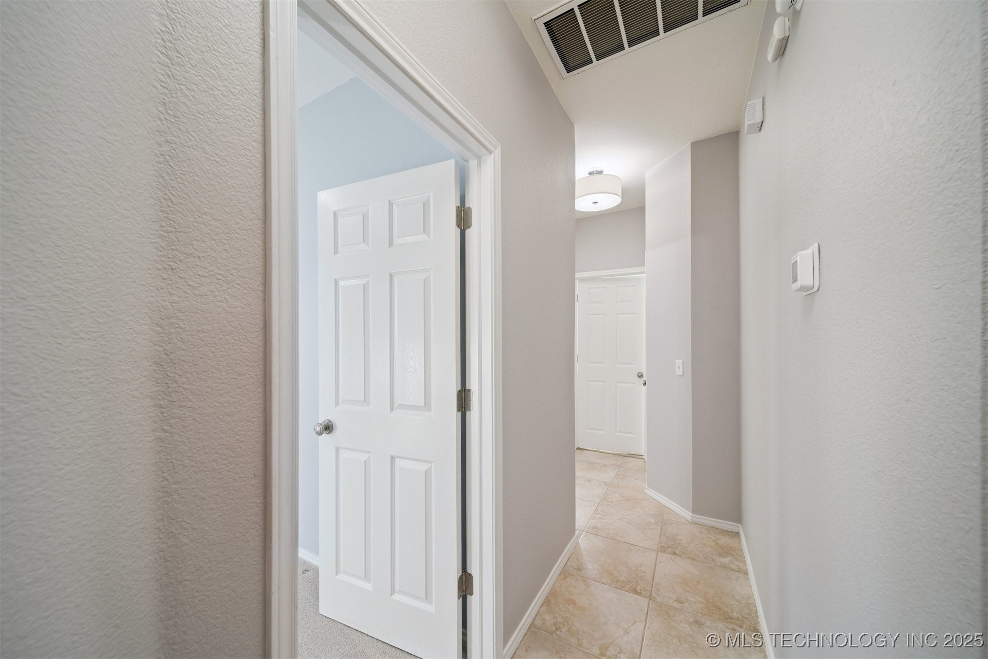 4213 S Redwood Avenue Property Photo 15