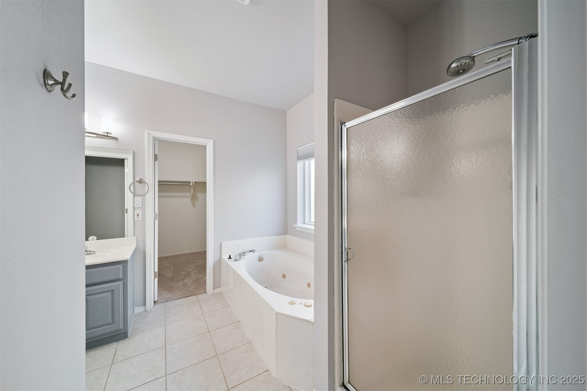 4213 S Redwood Avenue Property Photo 23