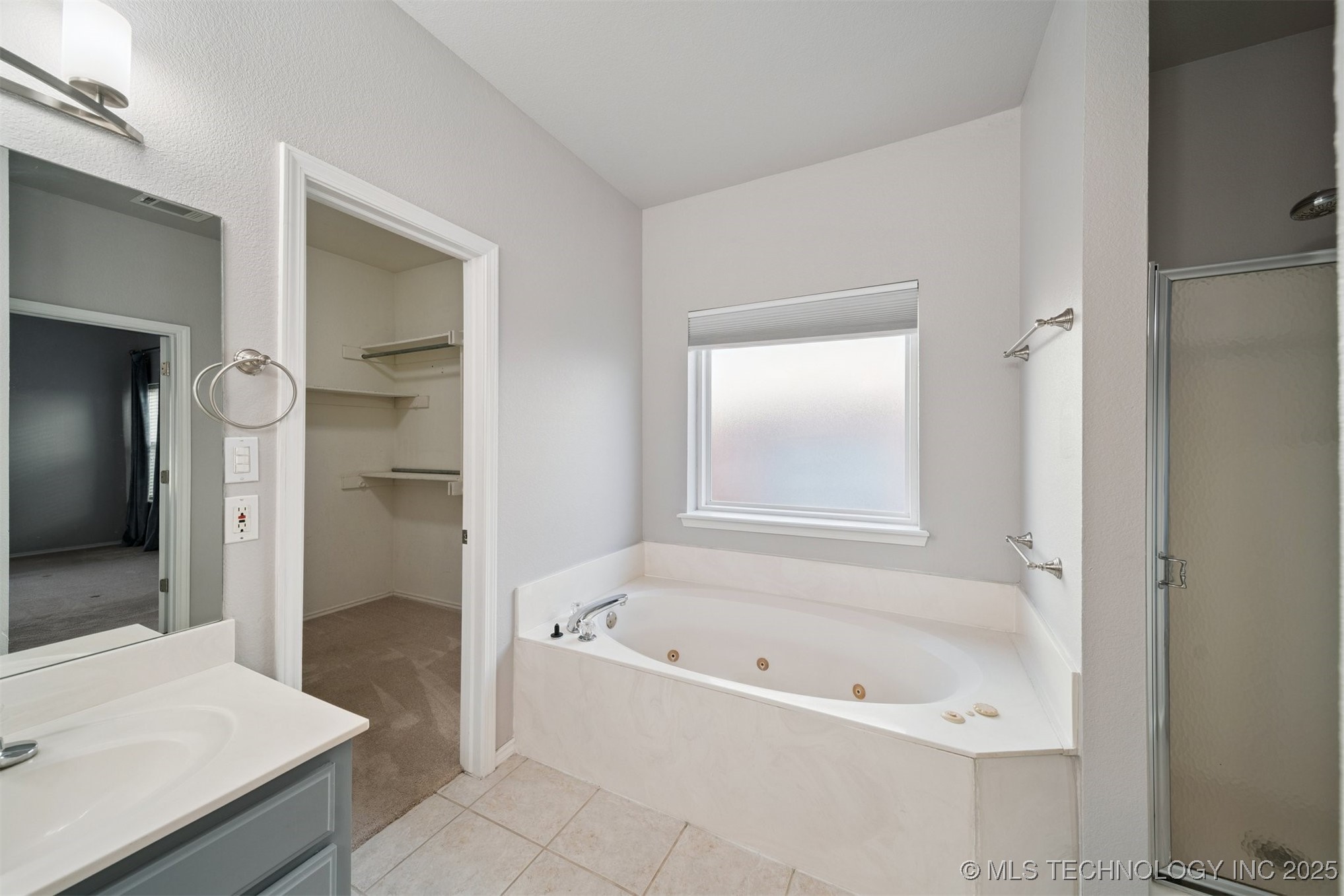 4213 S Redwood Avenue Property Photo 26