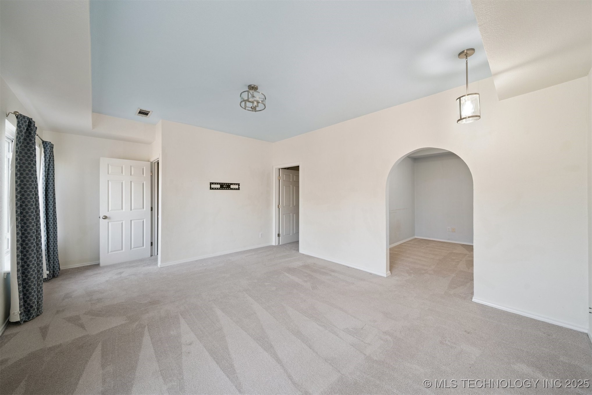 4213 S Redwood Avenue Property Photo 30