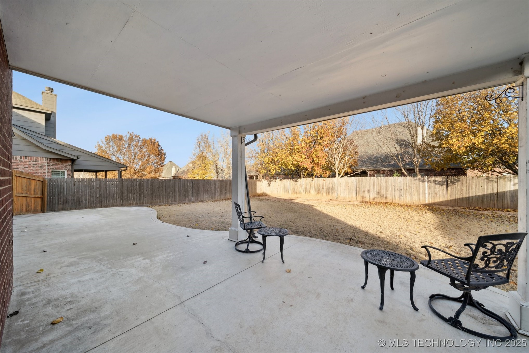 4213 S Redwood Avenue Property Photo 36