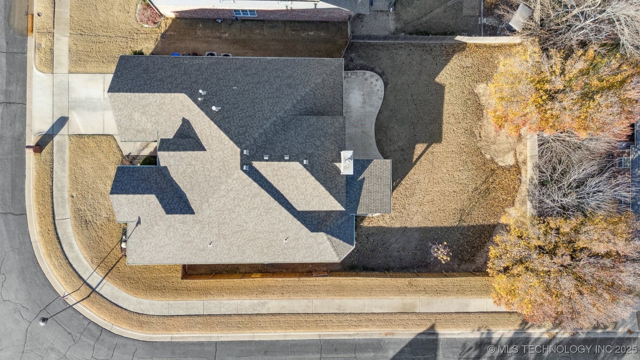 4213 S Redwood Avenue Property Photo 40