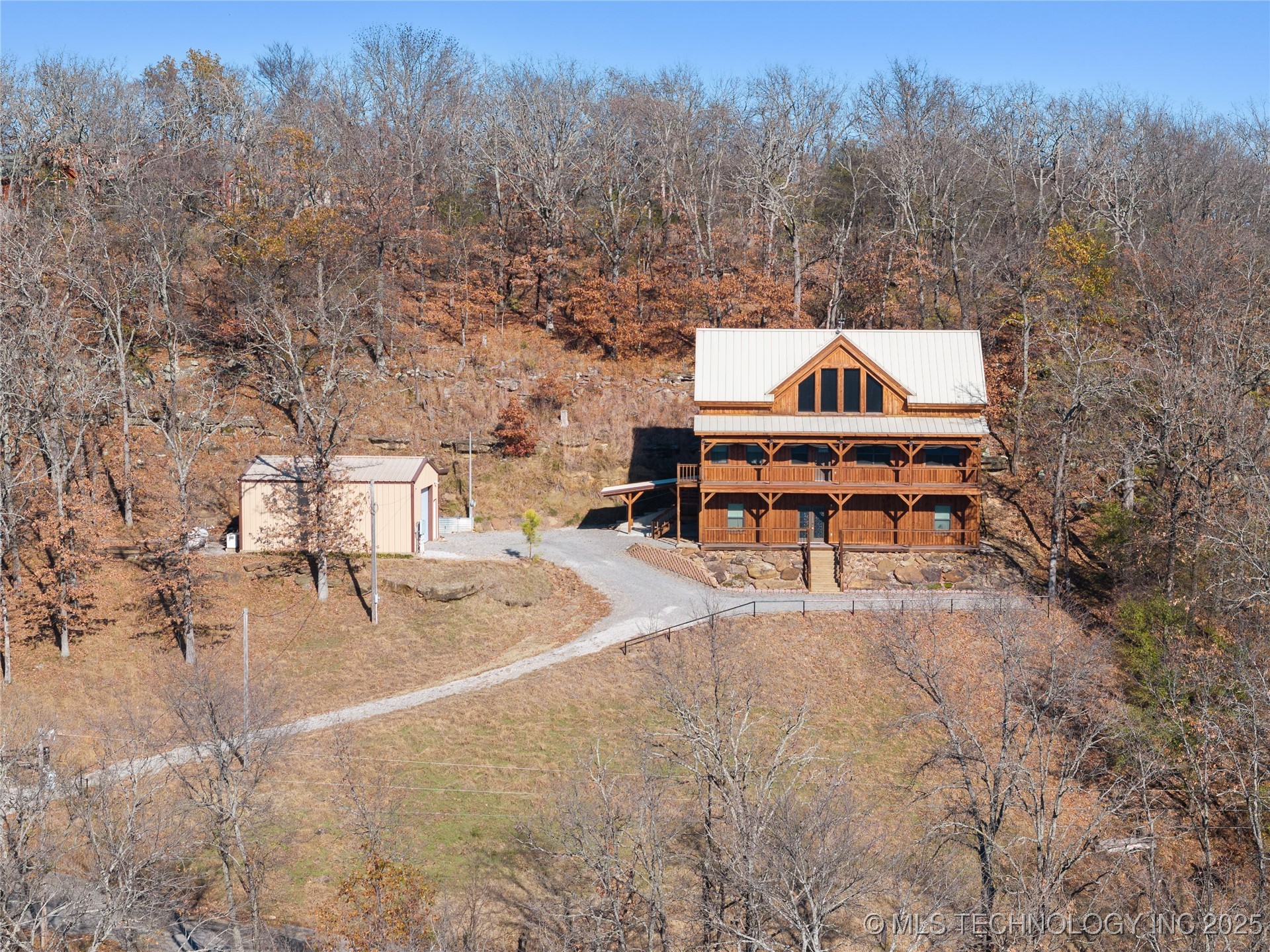 18801 W Sugar Mountain Circle Property Photo 2