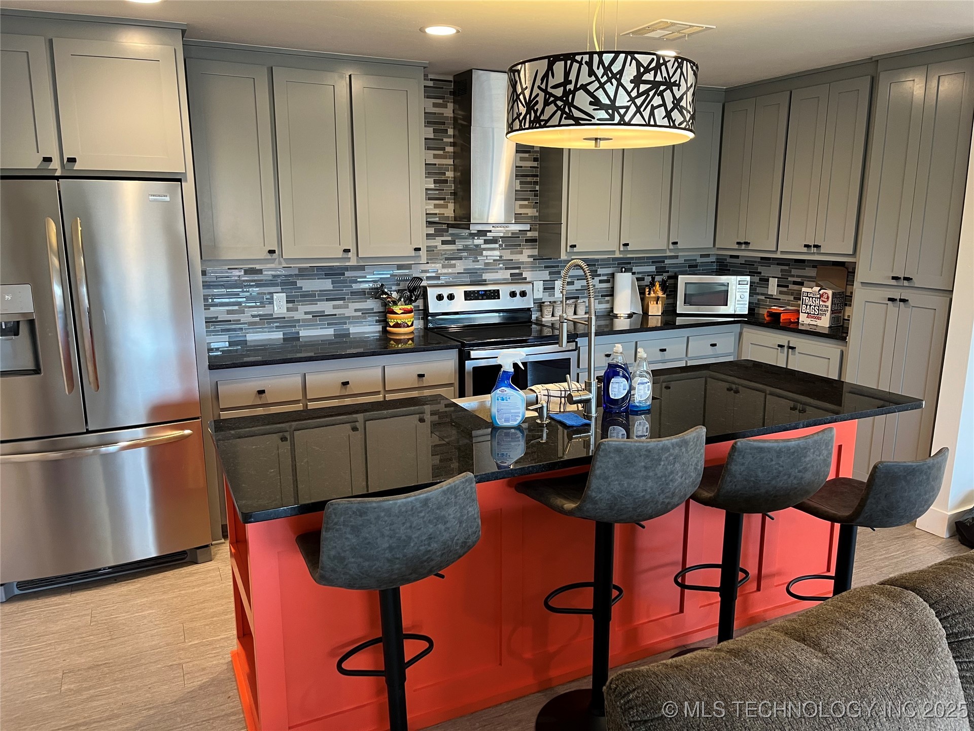 6711 Bobbie Little Drive Property Photo 7