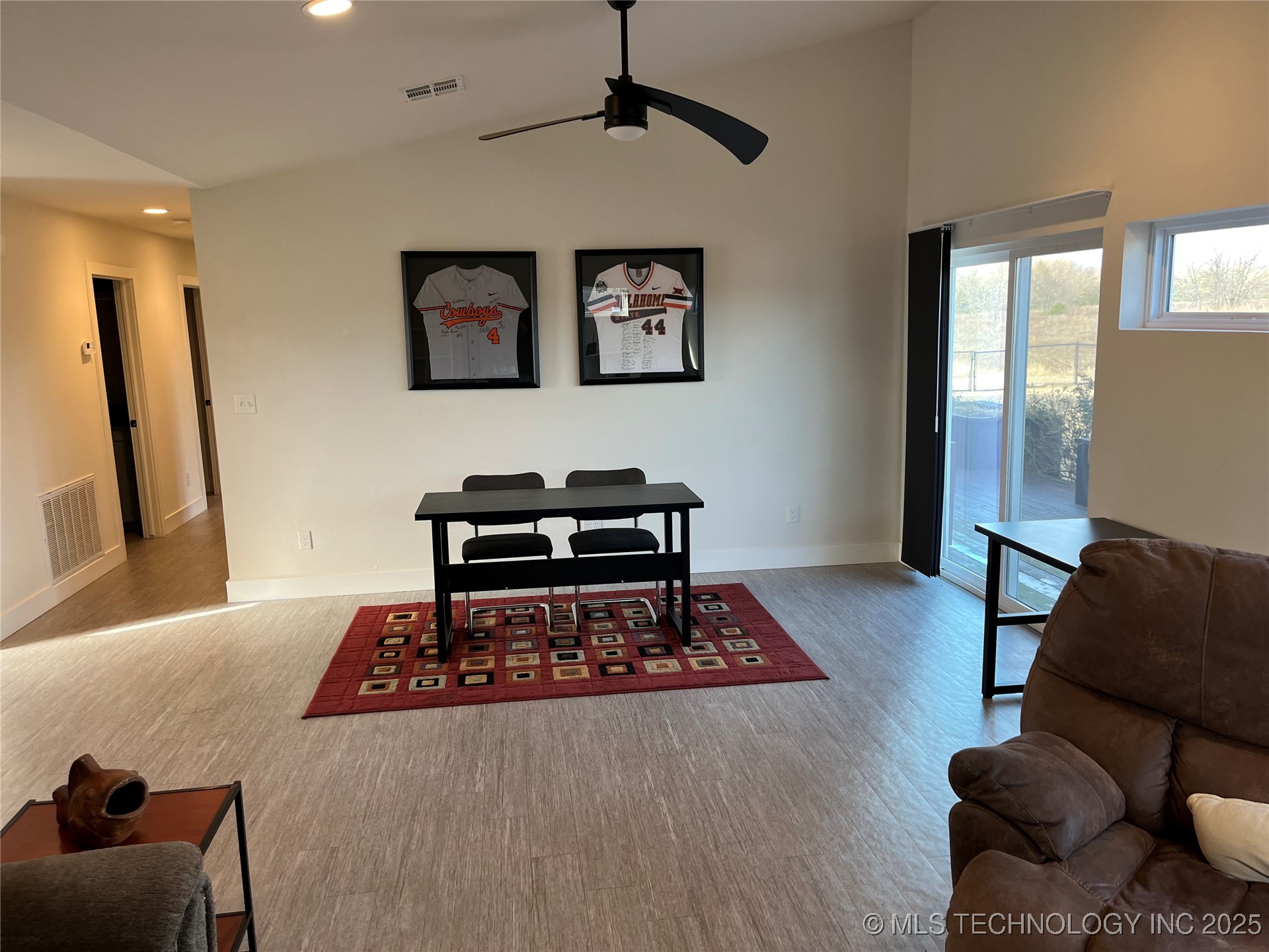 6711 Bobbie Little Drive Property Photo 8