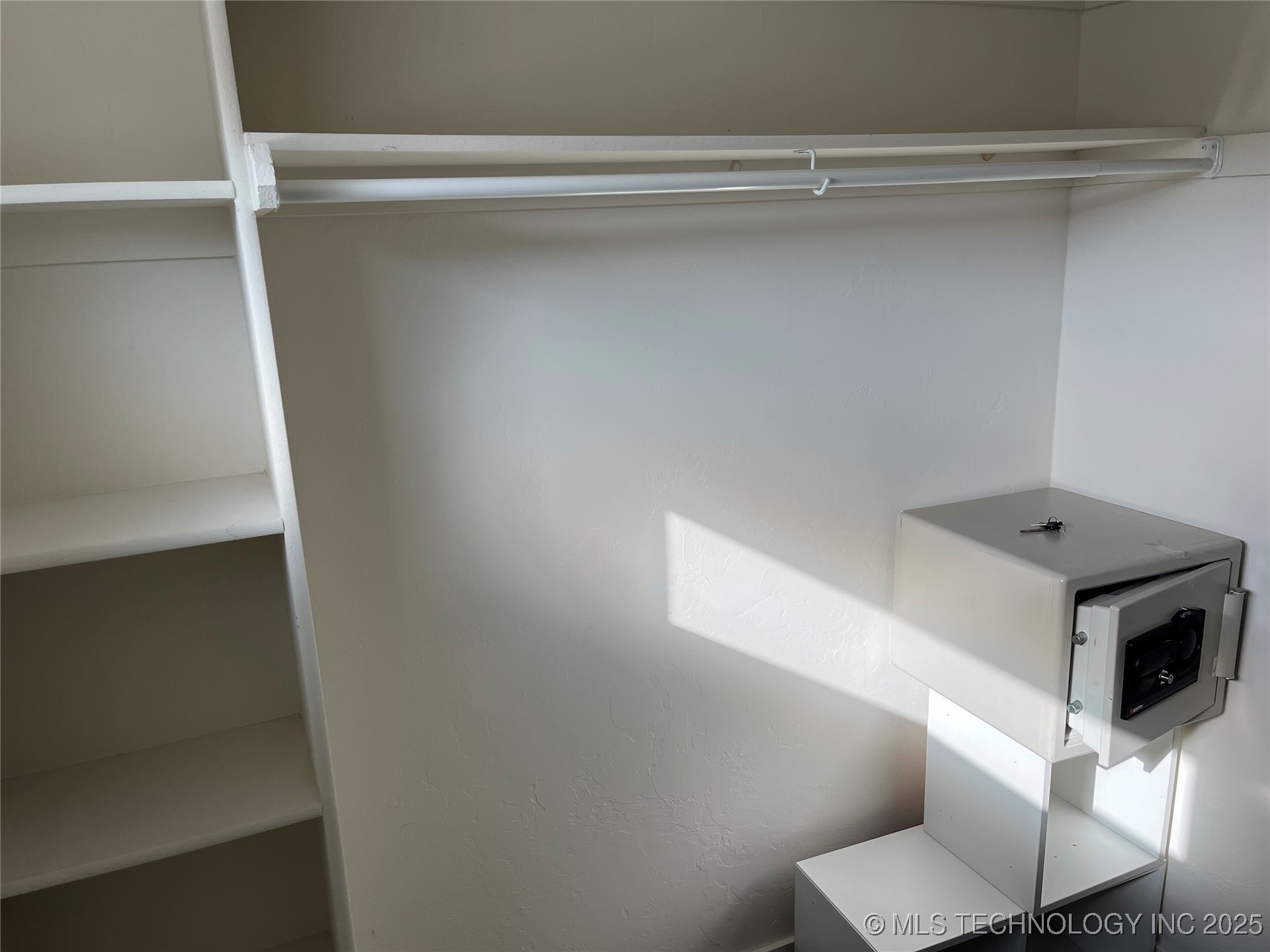 6711 Bobbie Little Drive Property Photo 19