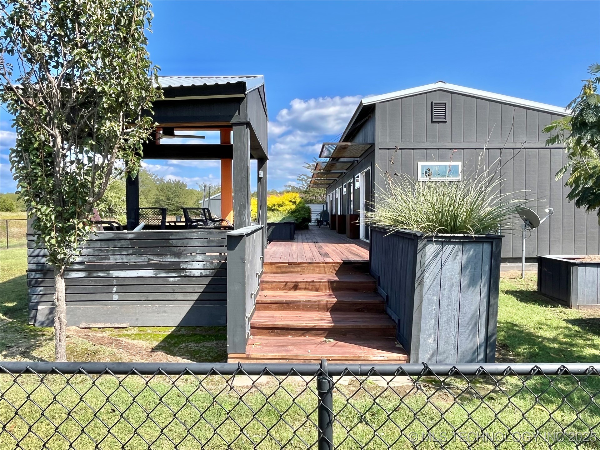 6711 Bobbie Little Drive Property Photo 25