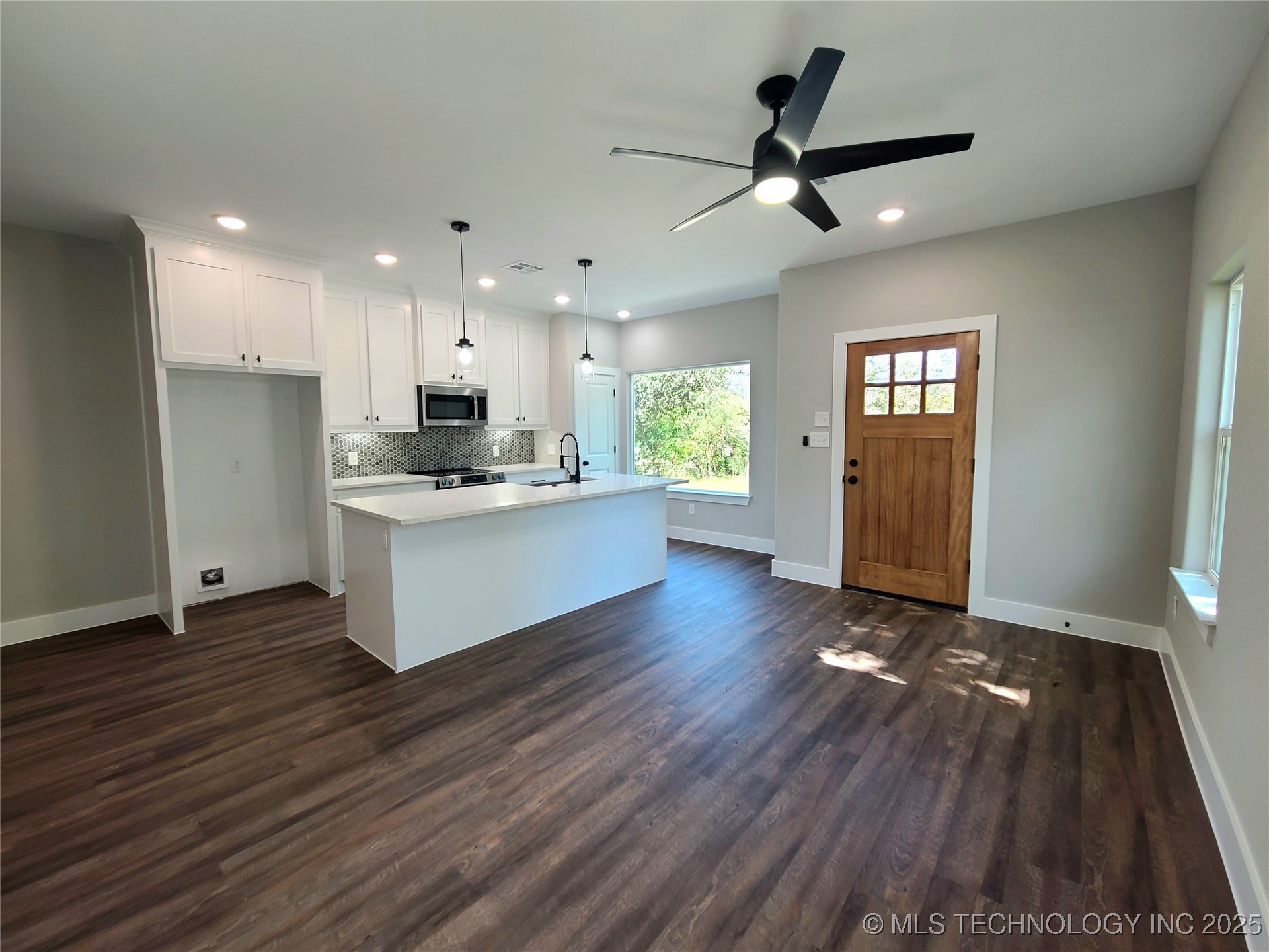 513 Ne 5th Avenue Property Photo 7