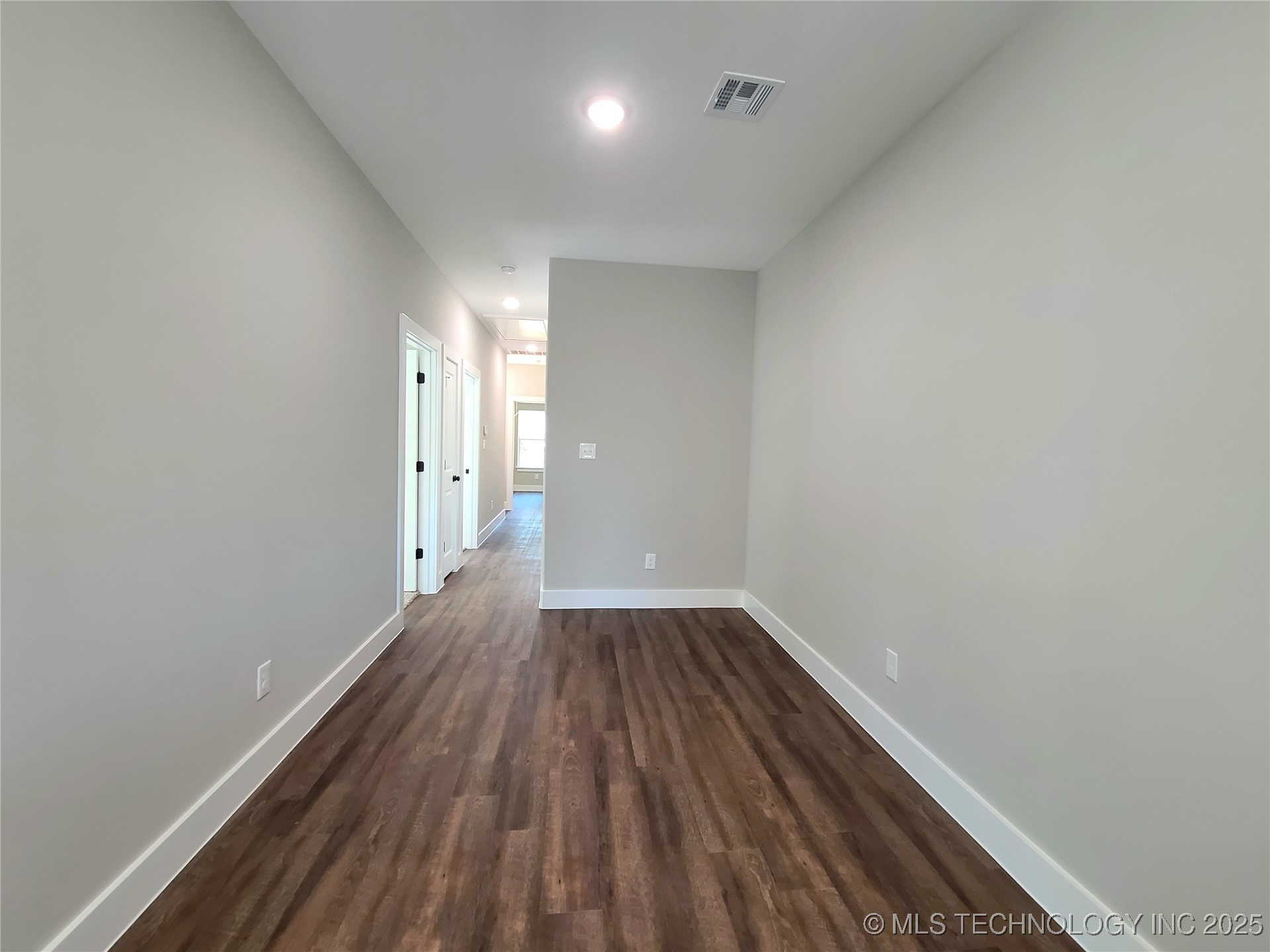 513 Ne 5th Avenue Property Photo 9