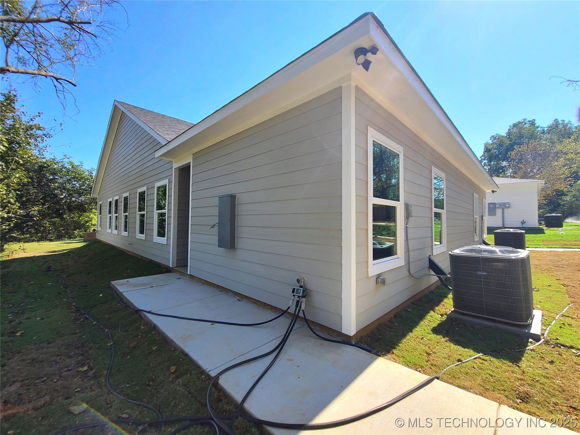 513 Ne 5th Avenue Property Photo 22