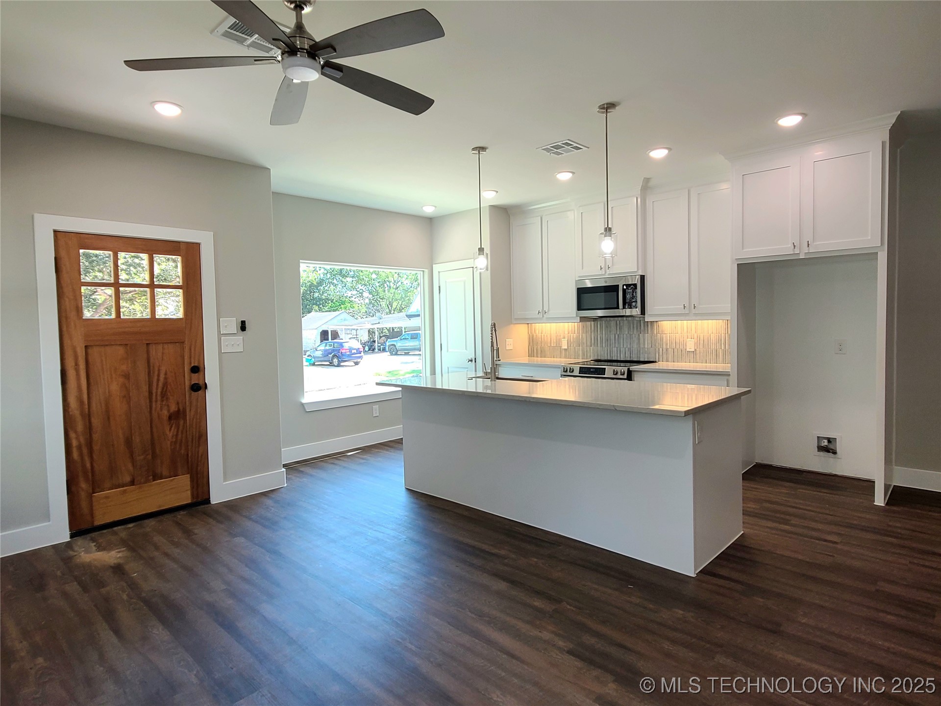 507 Ne 5th Avenue Property Photo 5