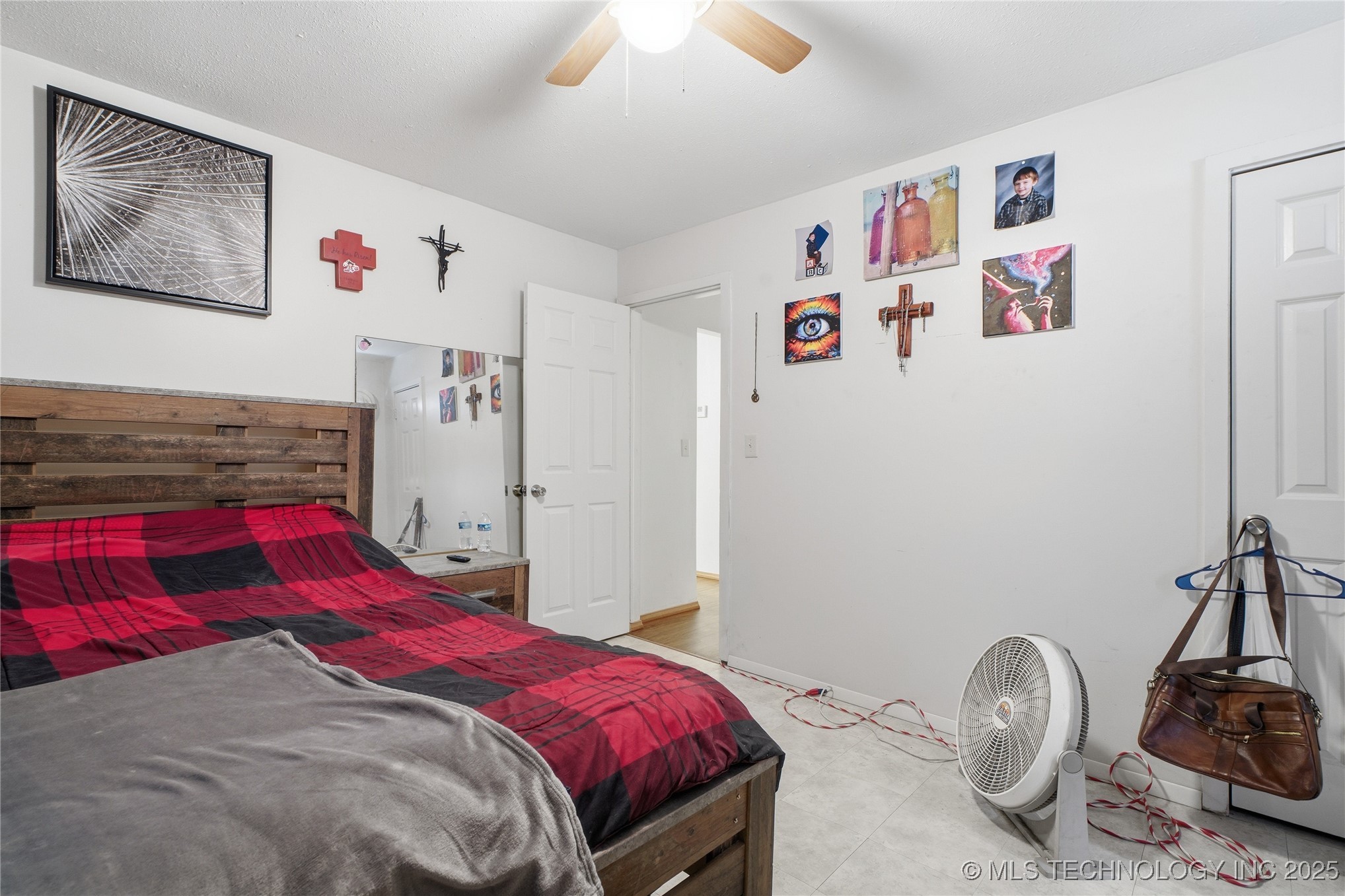 2513 N Norwood Place Property Photo 18