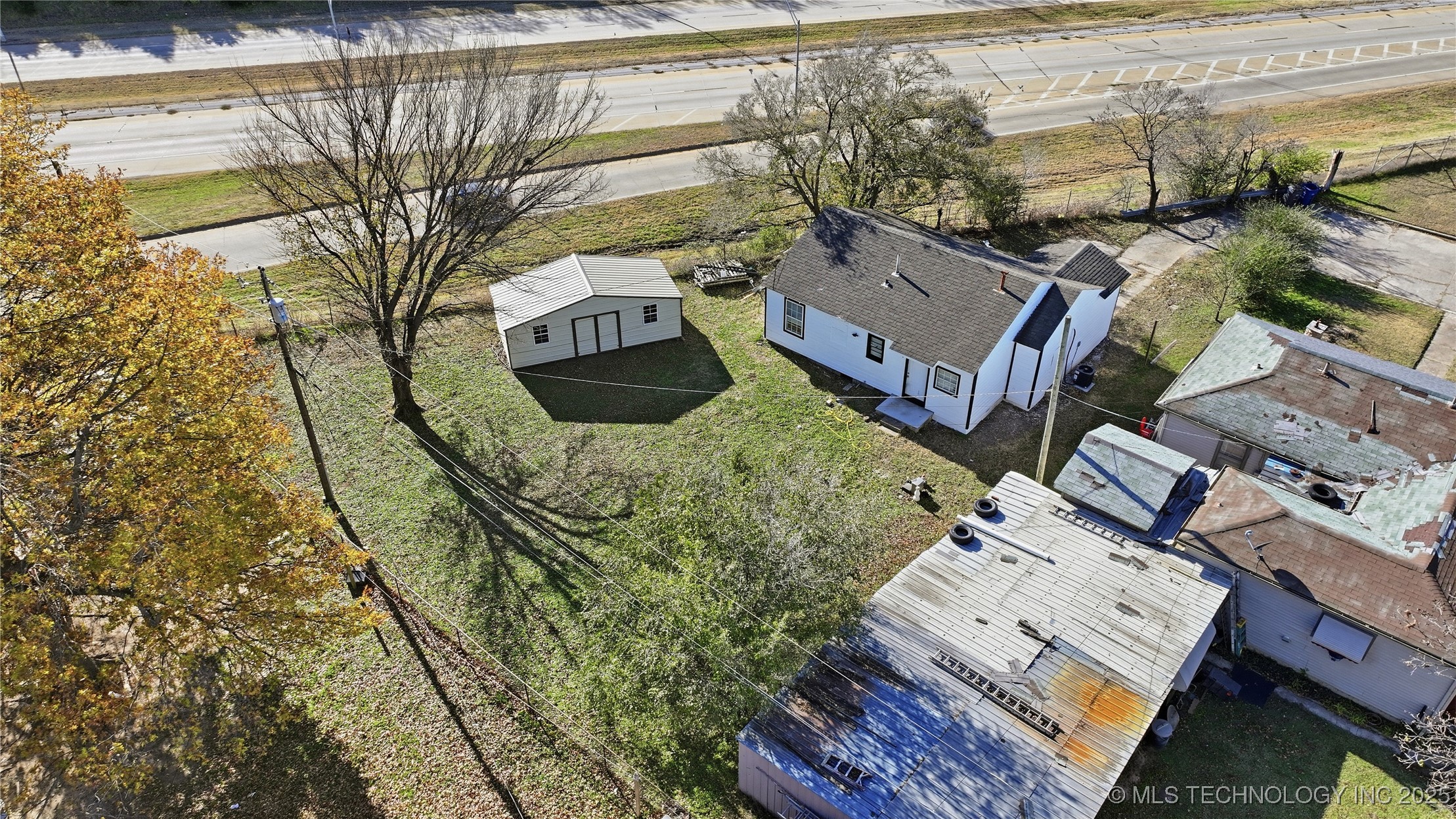 2513 N Norwood Place Property Photo 26