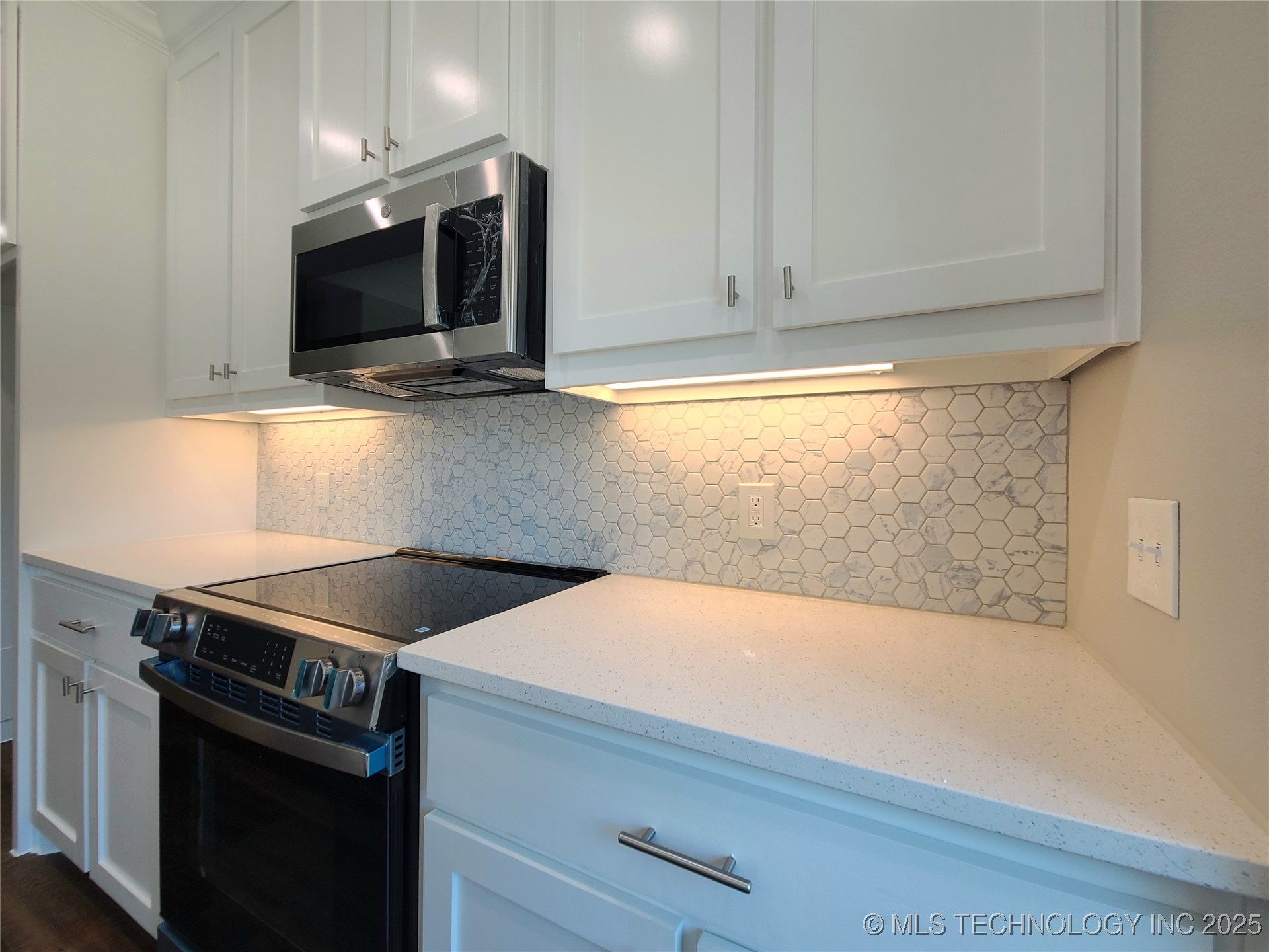 509 Ne 5th Avenue Property Photo 3