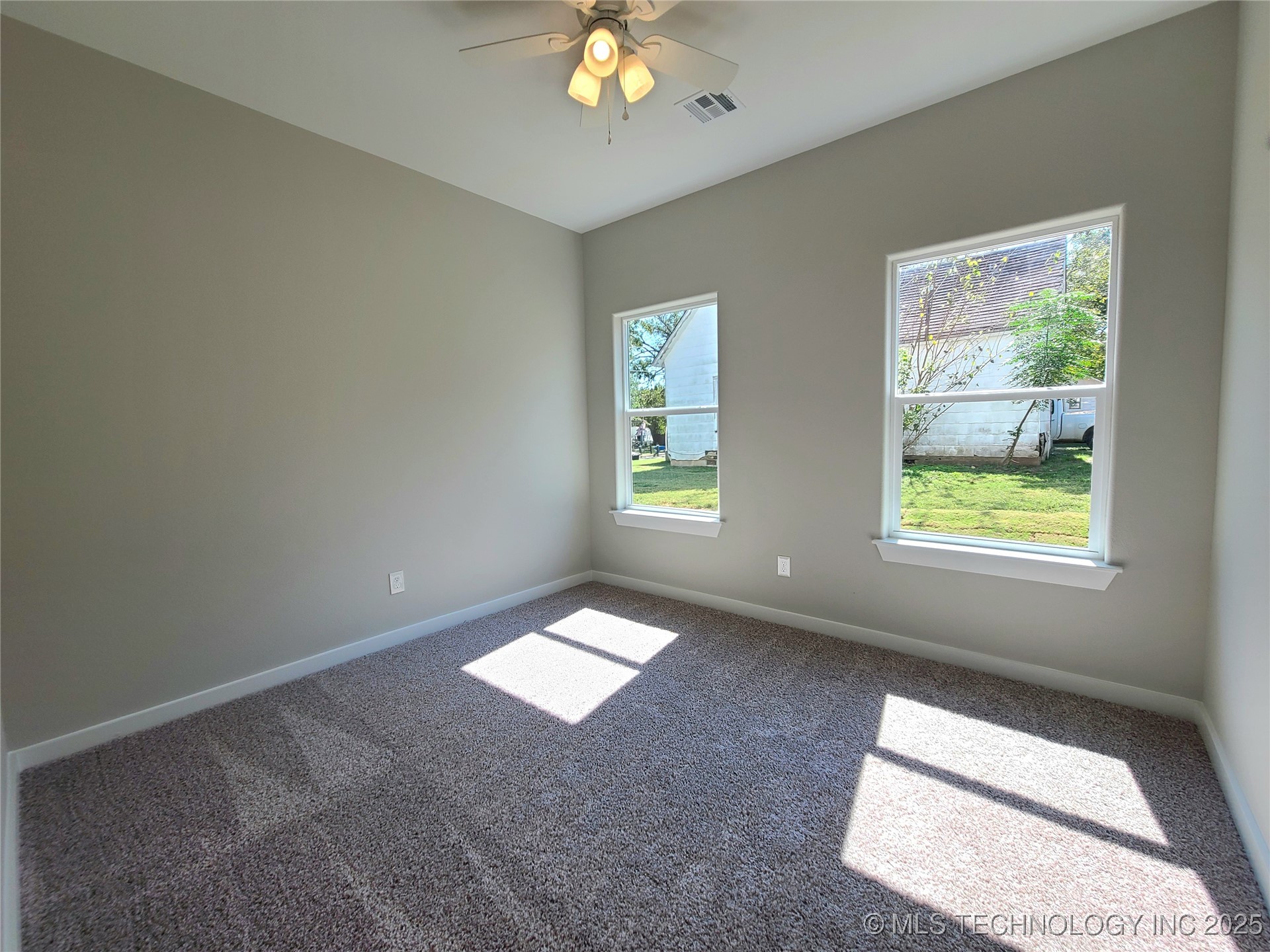 509 Ne 5th Avenue Property Photo 13