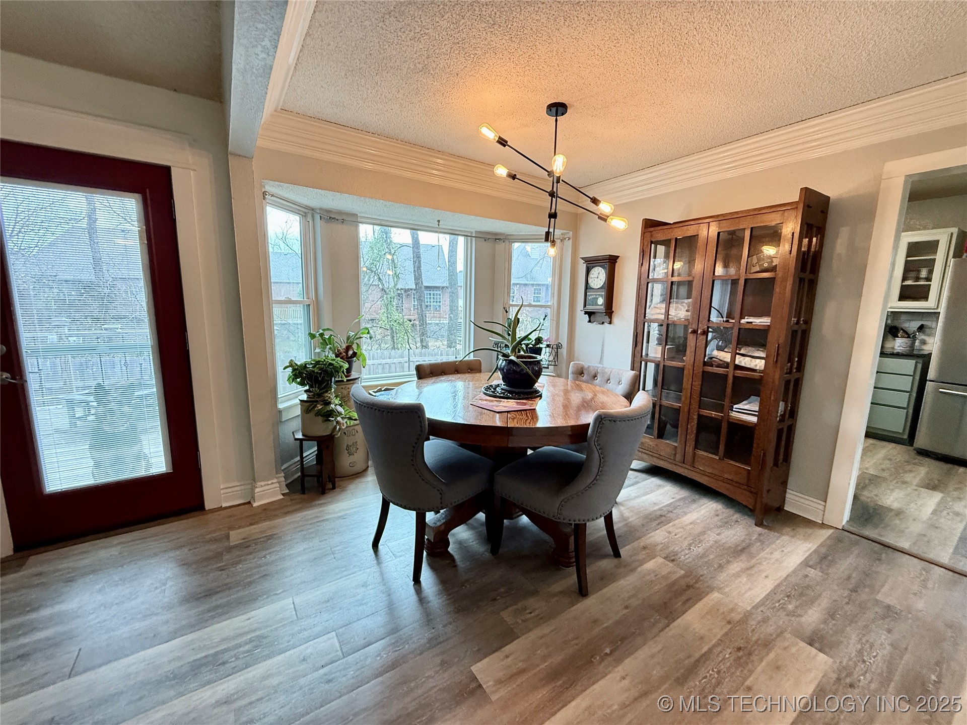 443 Shadow Lane Property Photo 8