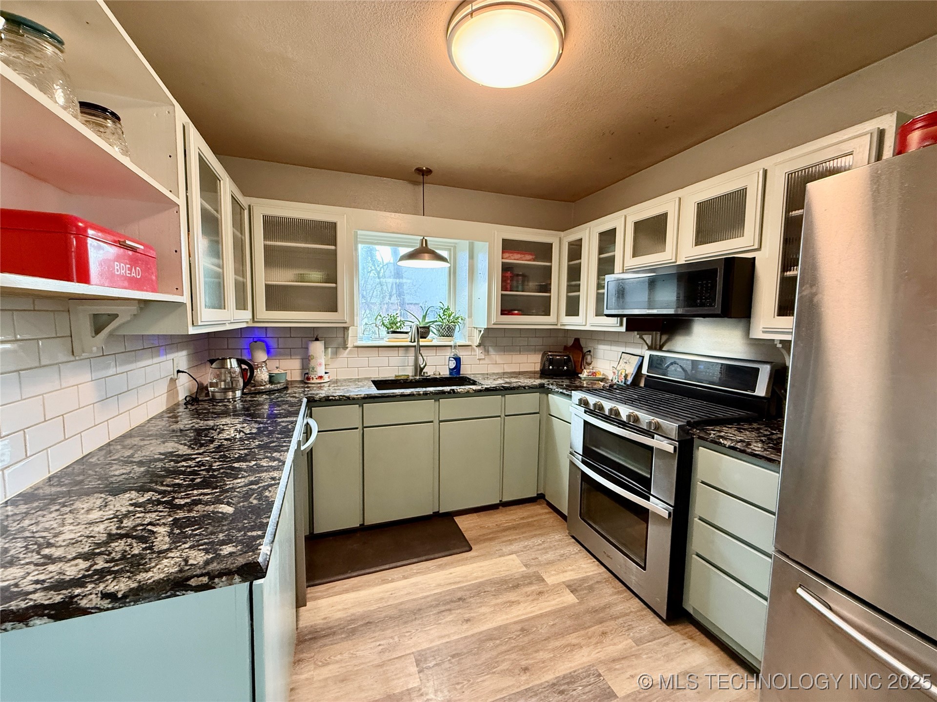 443 Shadow Lane Property Photo 10