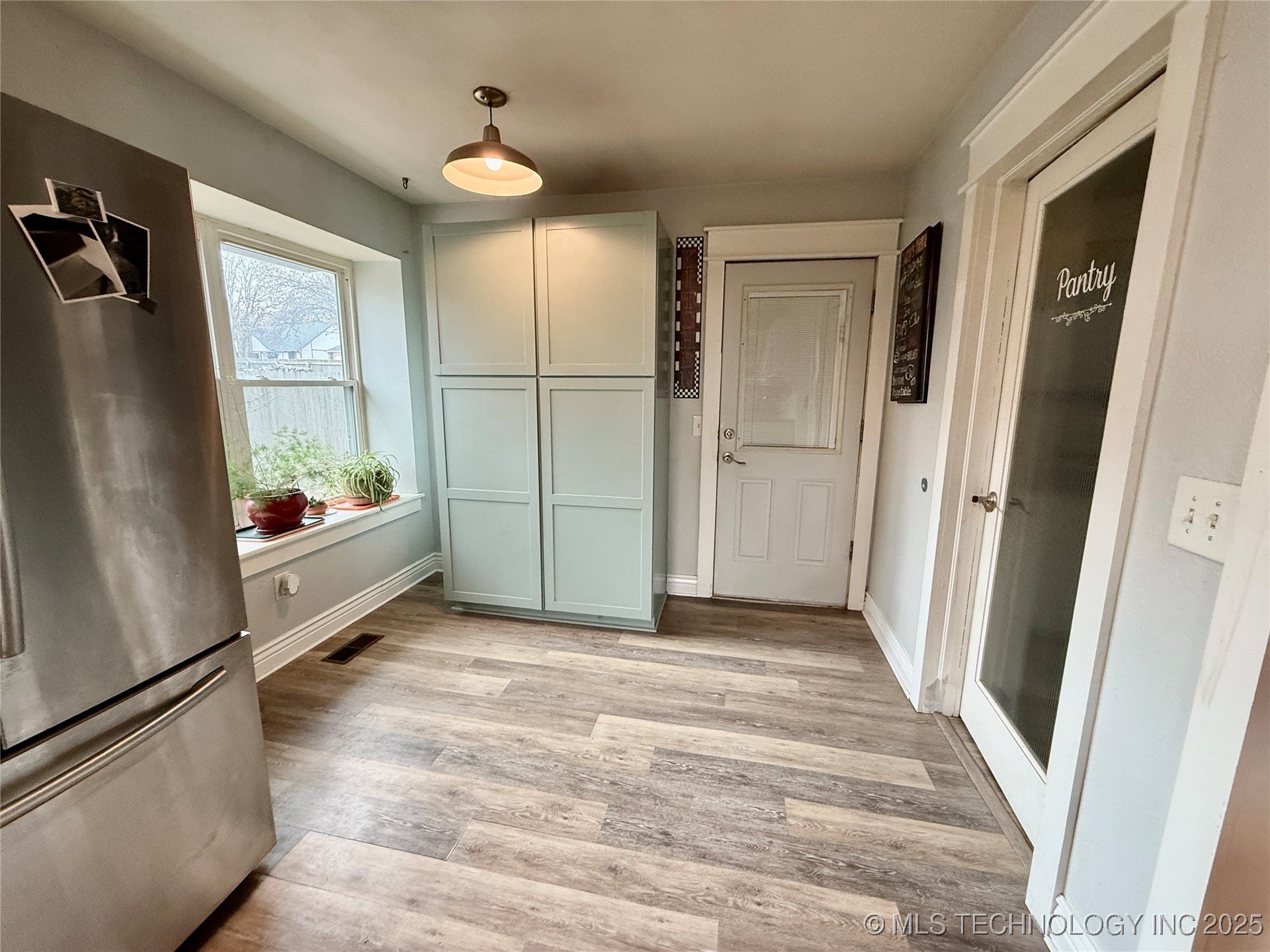 443 Shadow Lane Property Photo 13