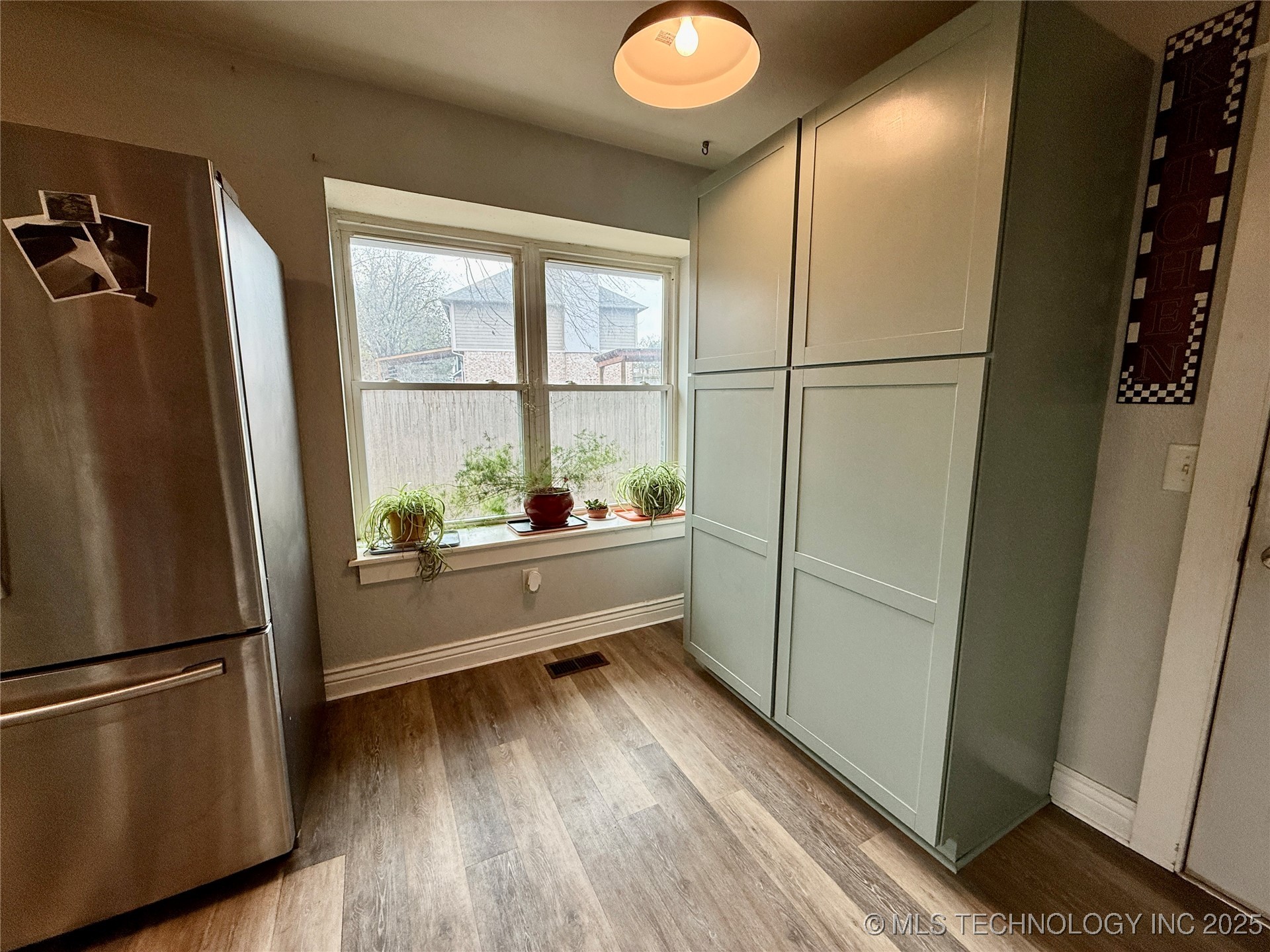 443 Shadow Lane Property Photo 14