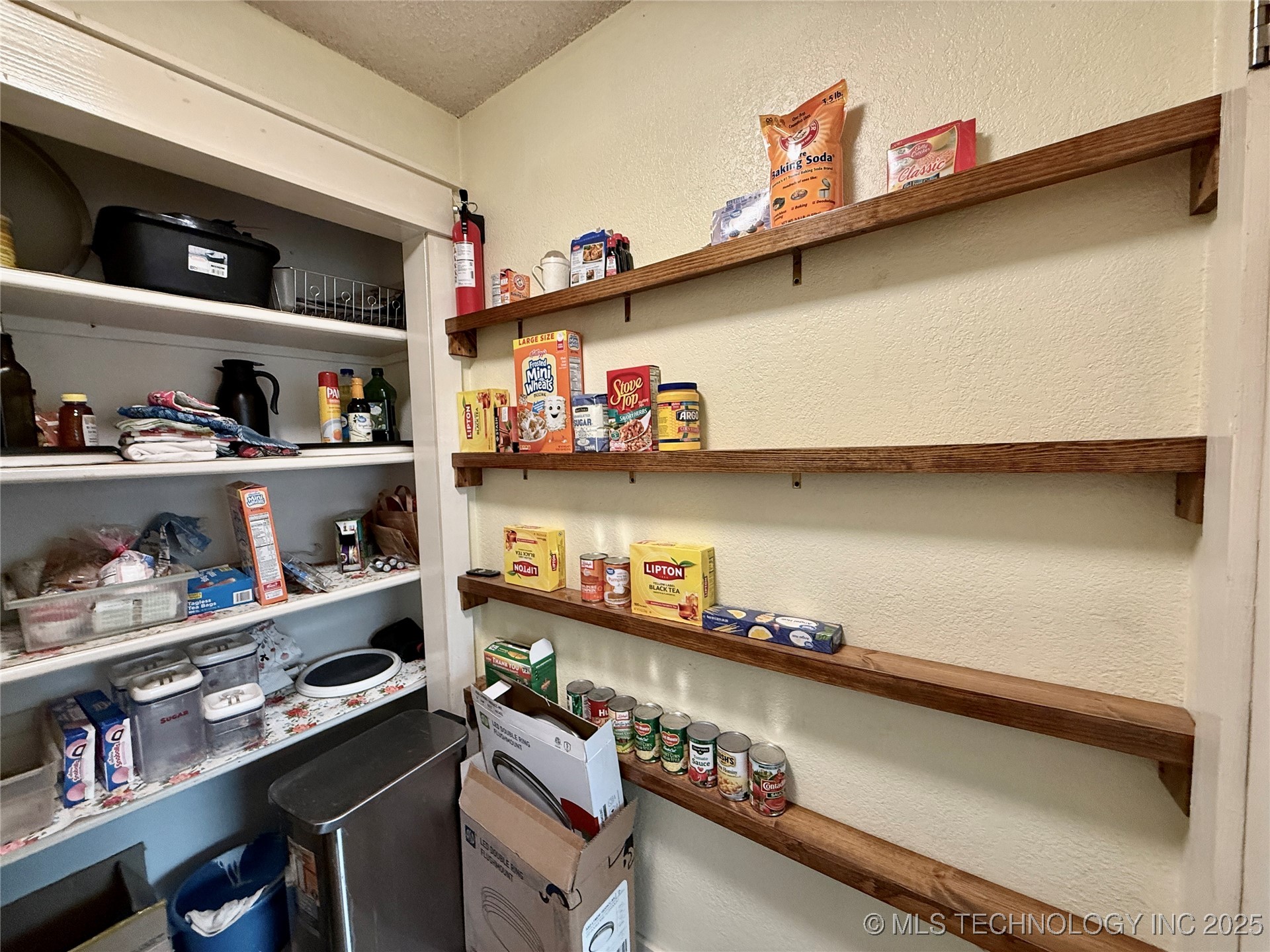 443 Shadow Lane Property Photo 17