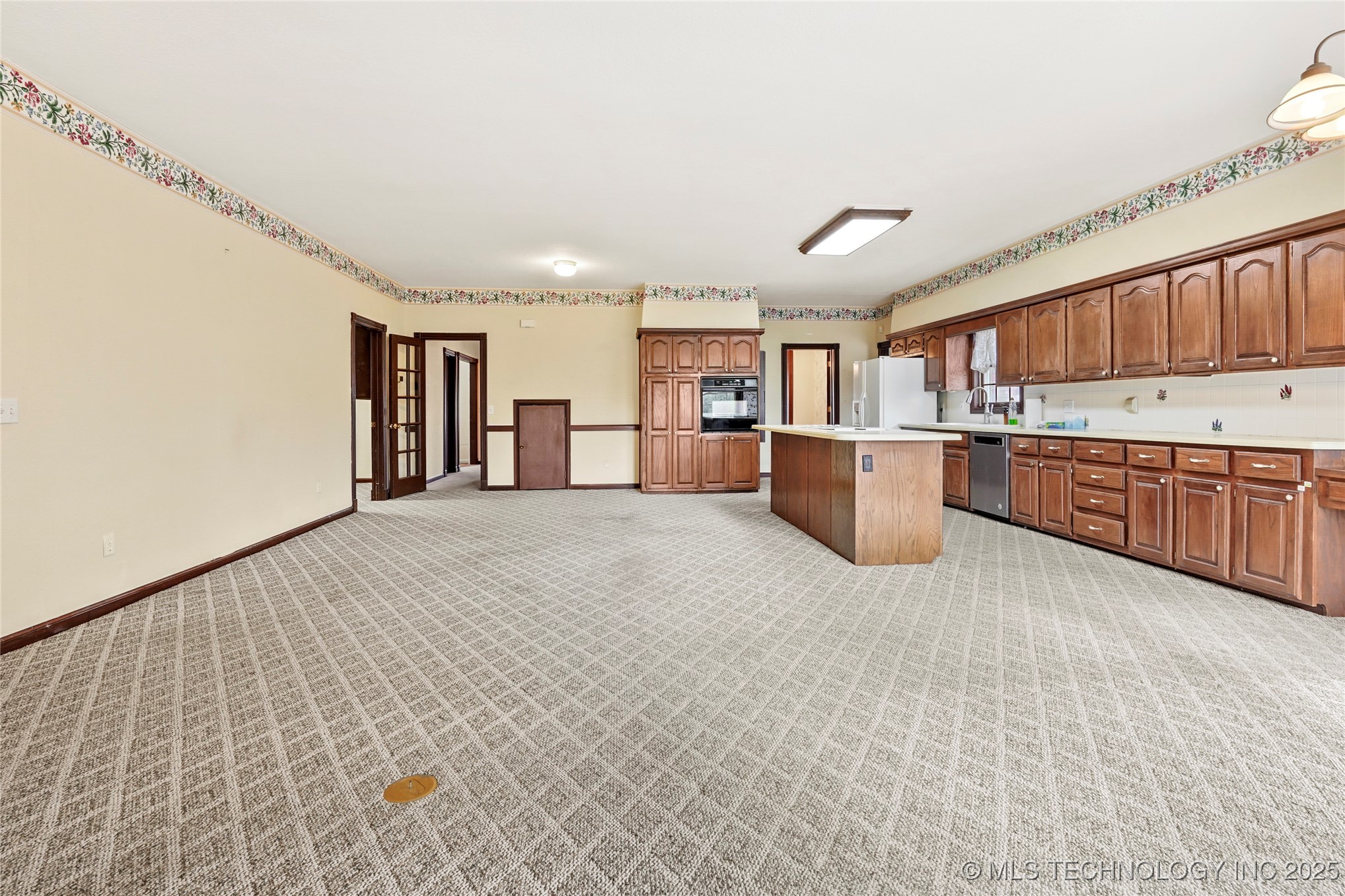 780 W 121st Street S Property Photo 12