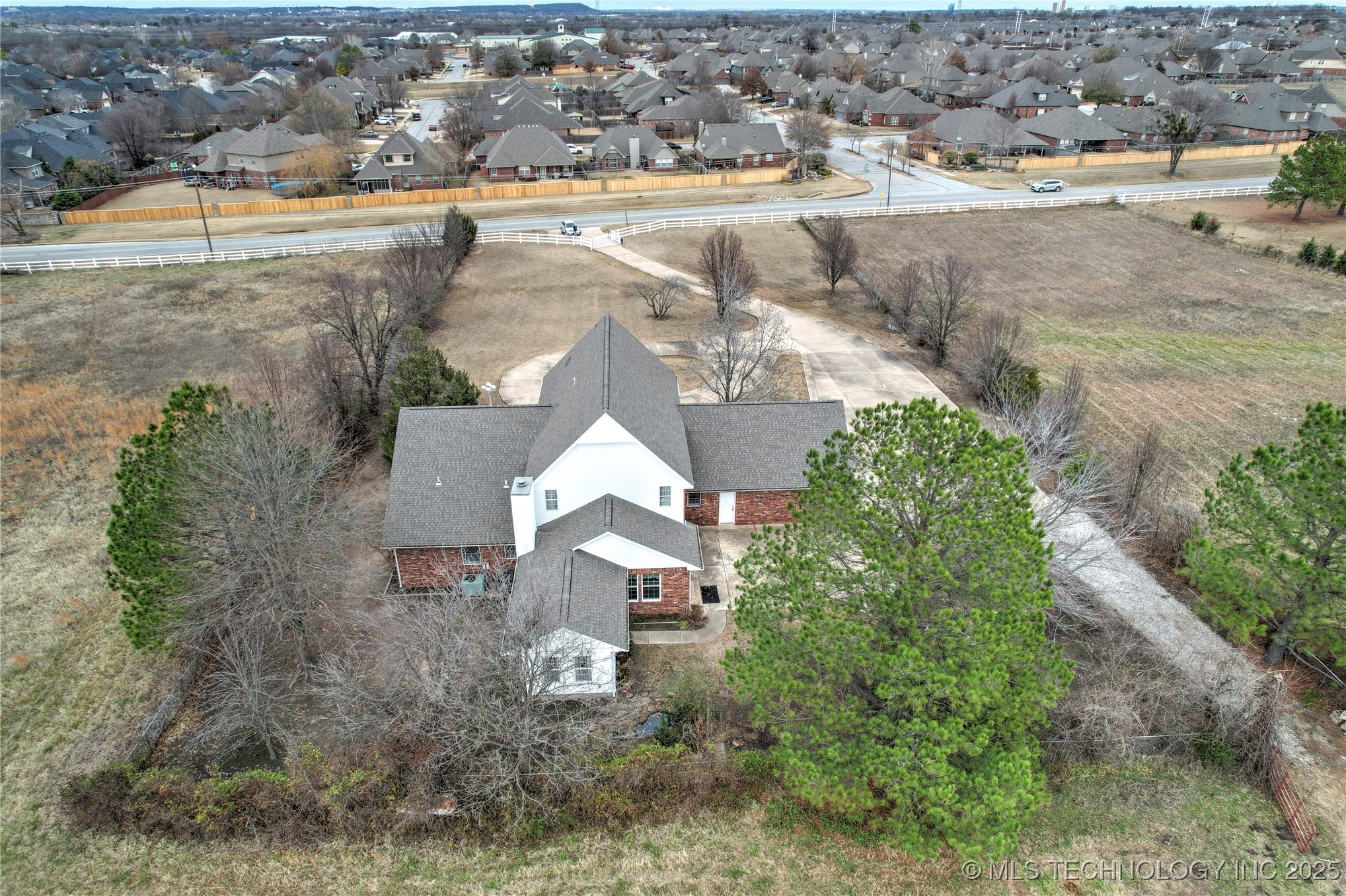 780 W 121st Street S Property Photo 40