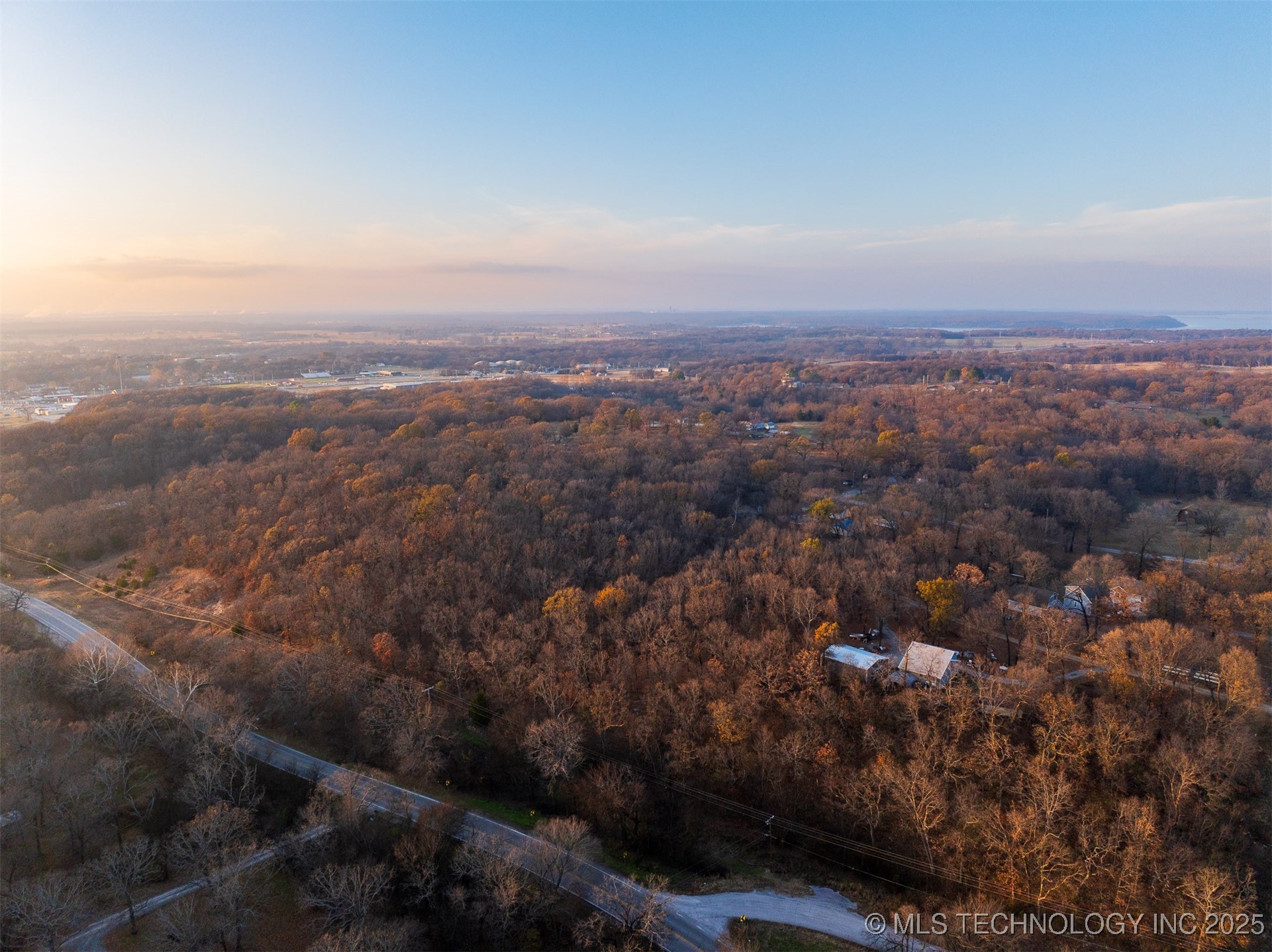 6594 E 563 Road Property Photo 30