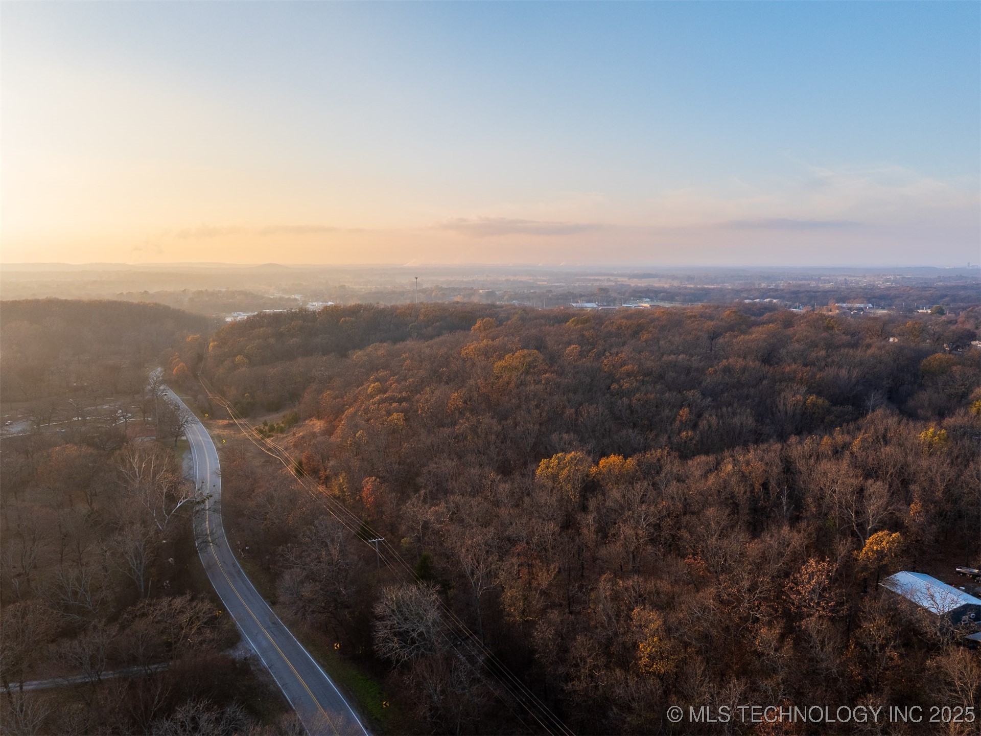 6594 E 563 Road Property Photo 31