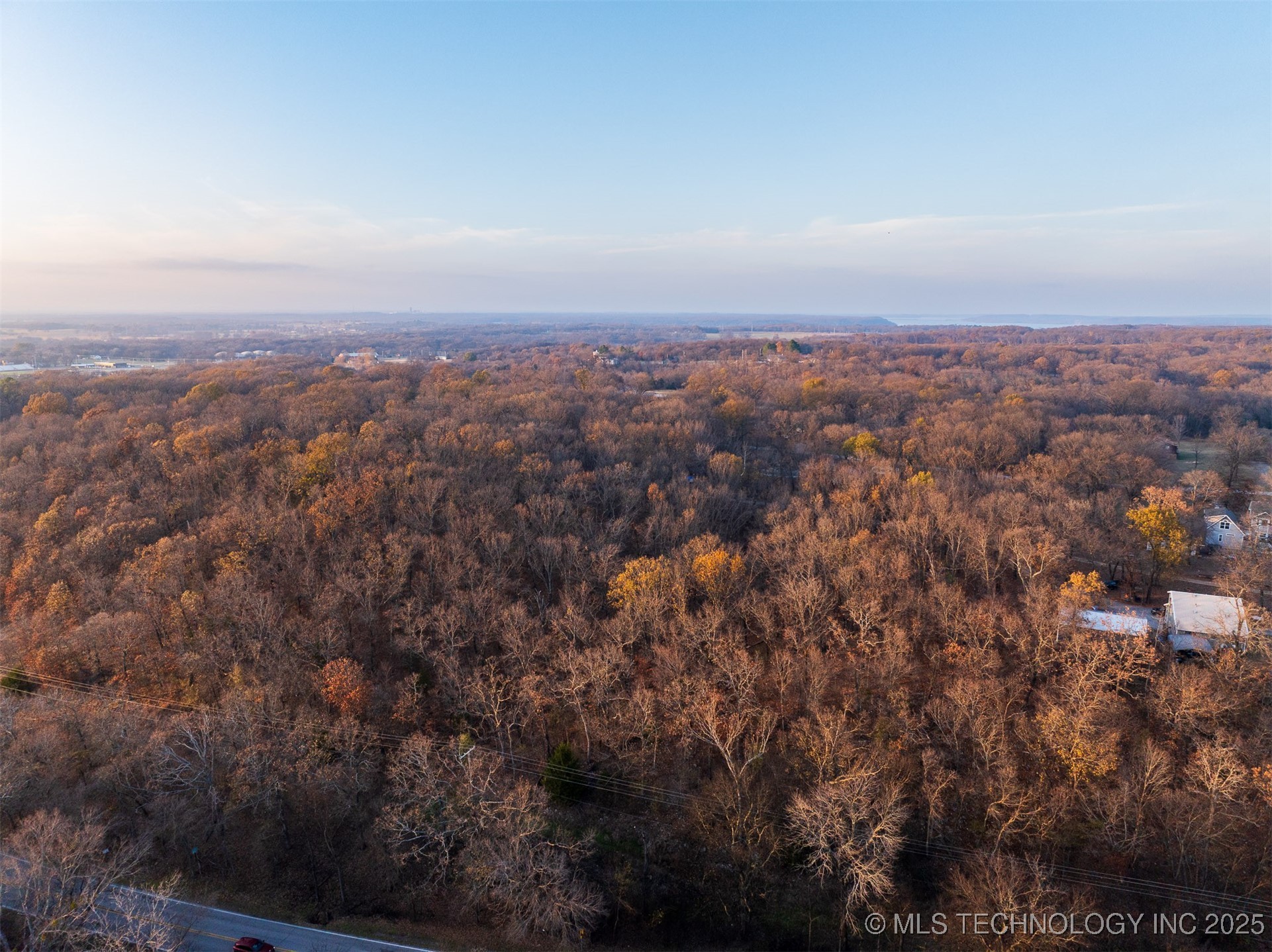 6594 E 563 Road Property Photo 33