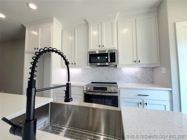 127 S Mclean Drive Property Photo 3